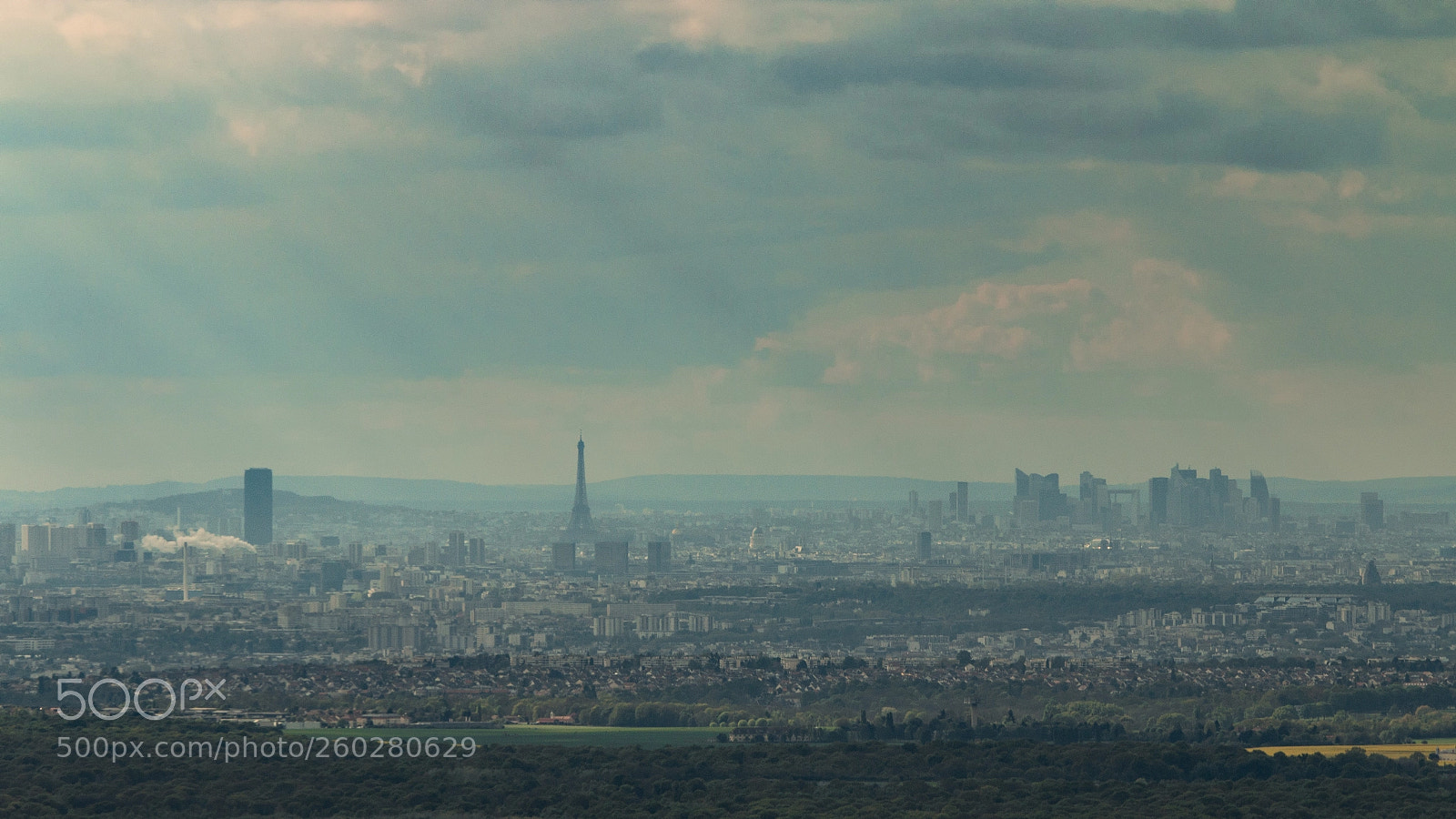 Canon EOS 70D sample photo. Flight over paris photography