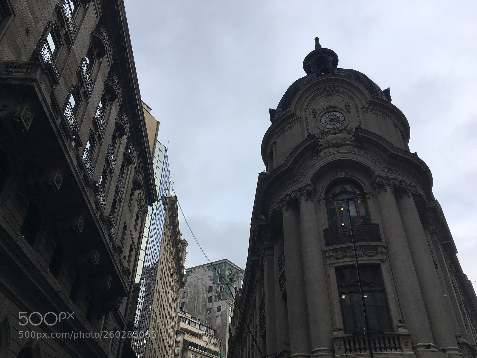 Apple iPhone SE sample photo. Bolsa de comercio de photography