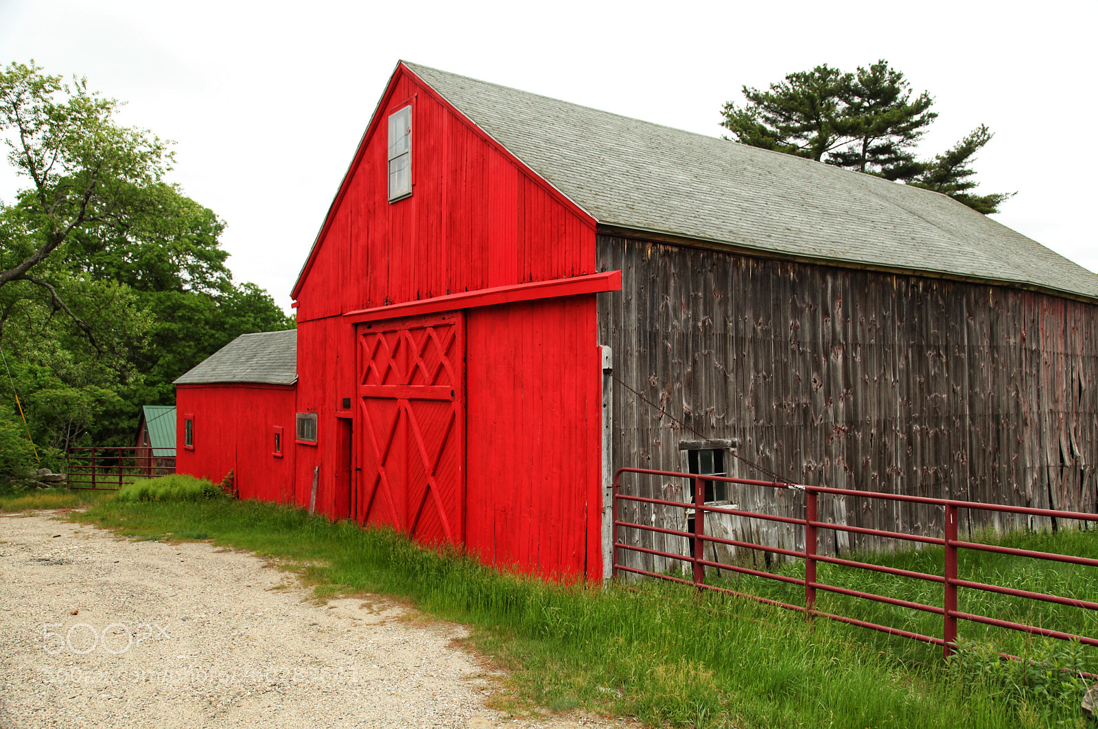 Canon EOS 5D Mark II sample photo. Painted barn photography