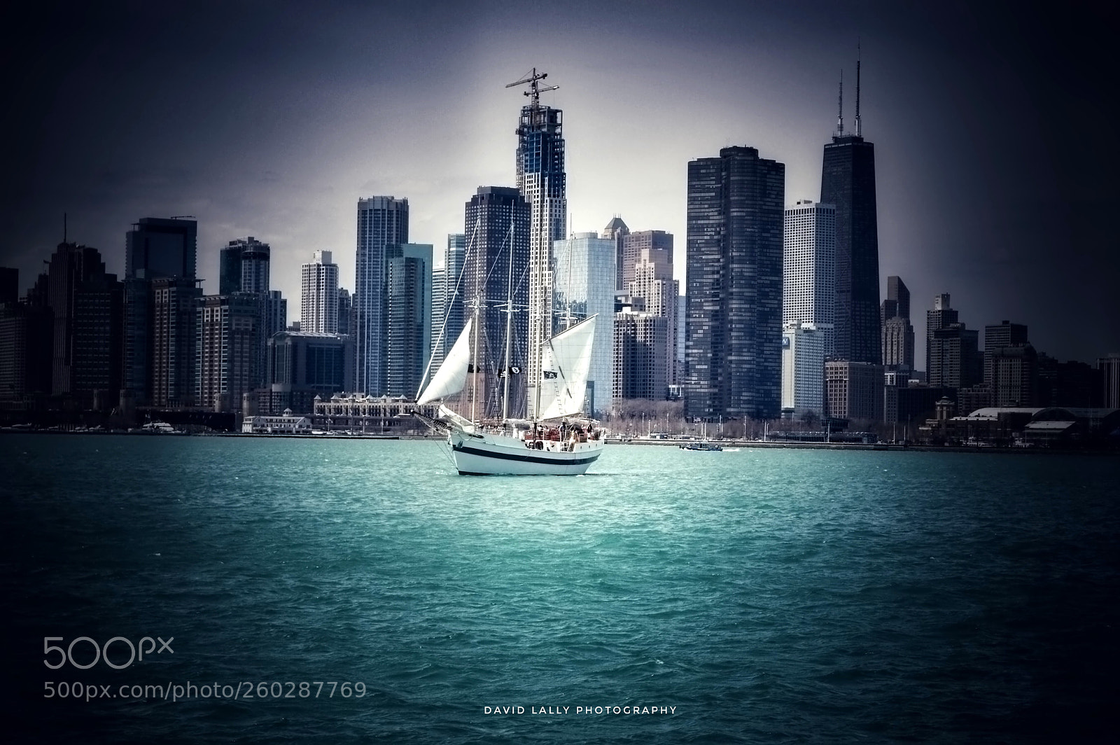 Nikon D3200 sample photo. Sailing in the city. photography