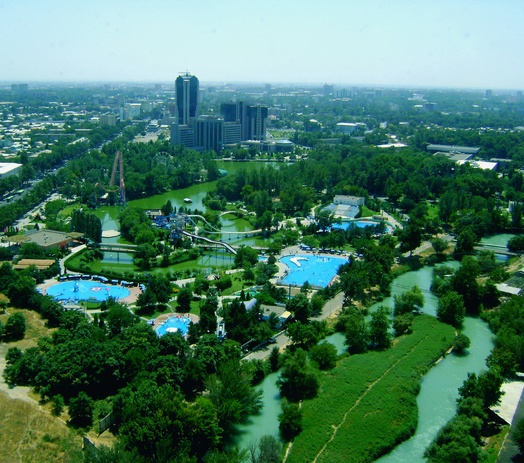 Sony Cyber-shot DSC-S750 sample photo. Tashkent aqua park photography