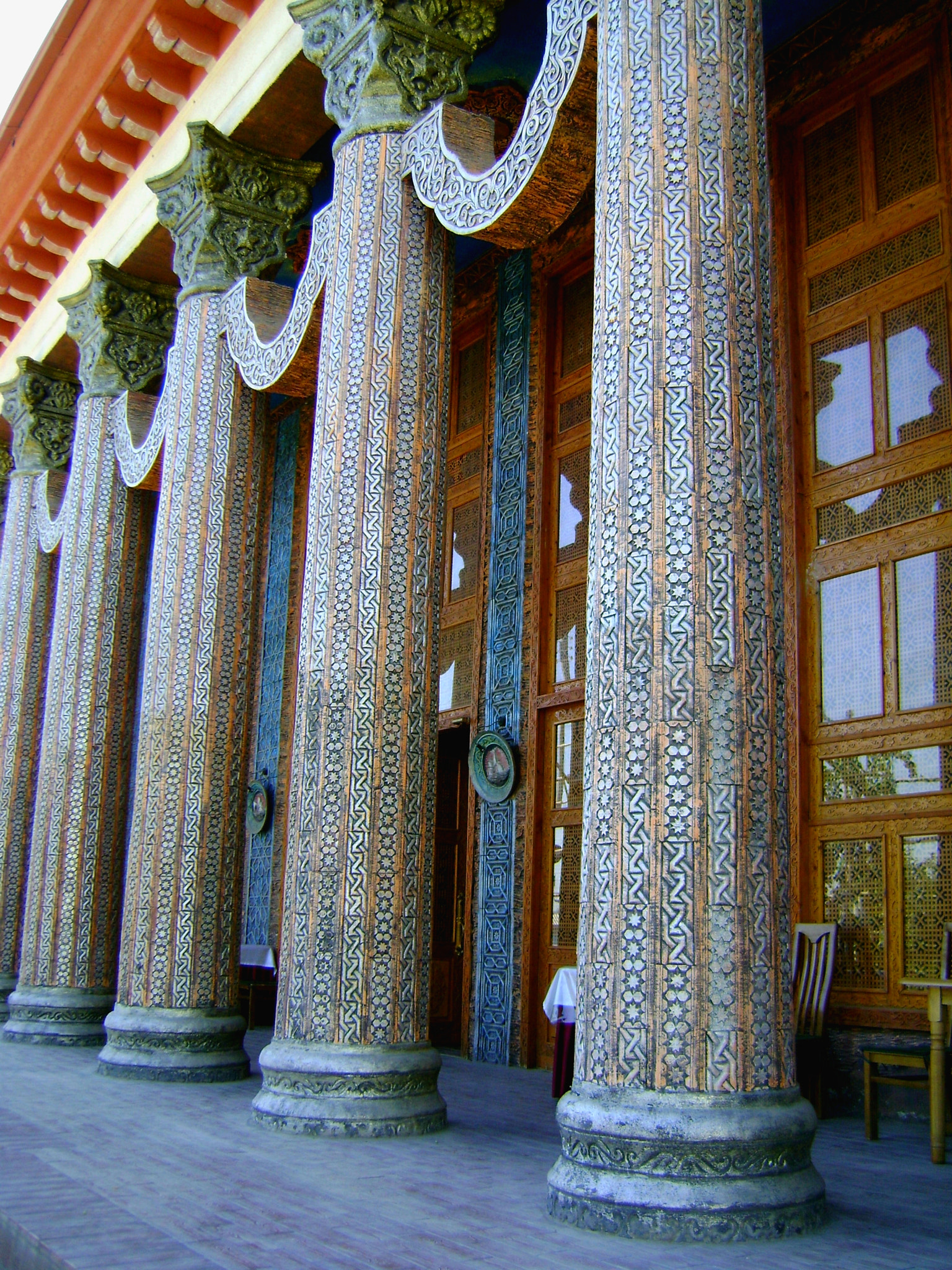 Sony Cyber-shot DSC-S750 sample photo. Tashkent memorial building photography