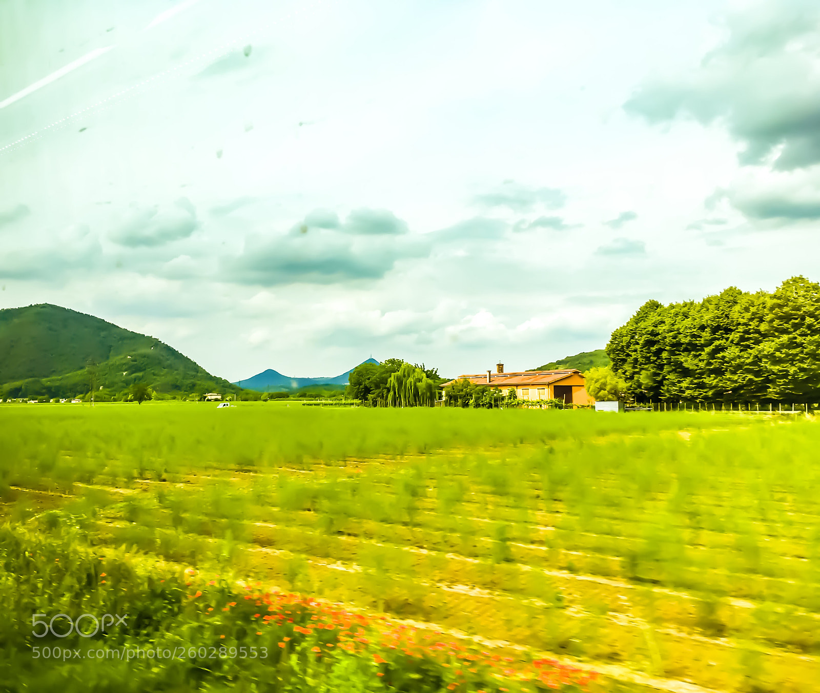 Apple iPhone SE sample photo. Italian countryside photography