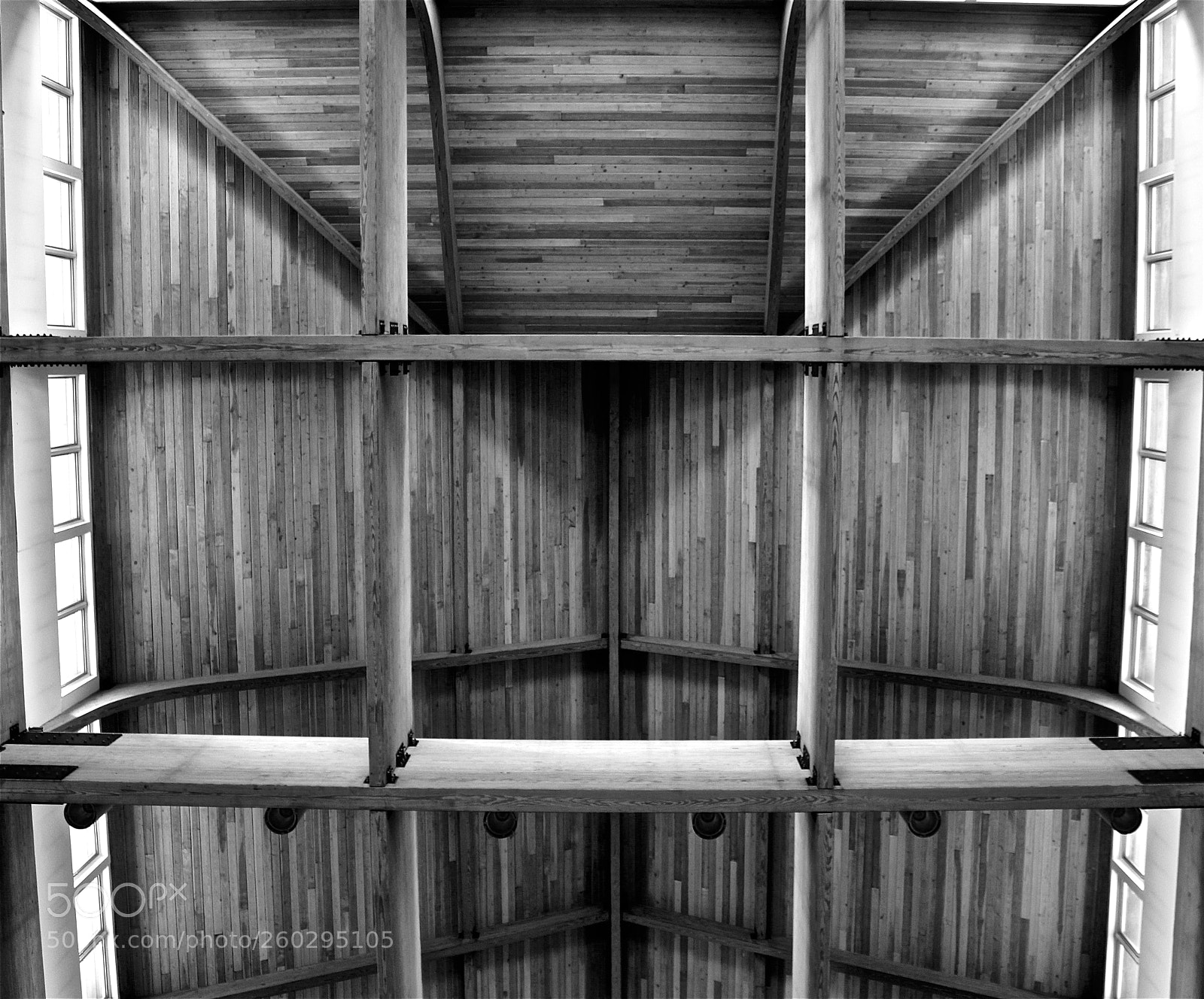 Canon EOS 550D (EOS Rebel T2i / EOS Kiss X4) sample photo. Wooden patterned ceiling photography