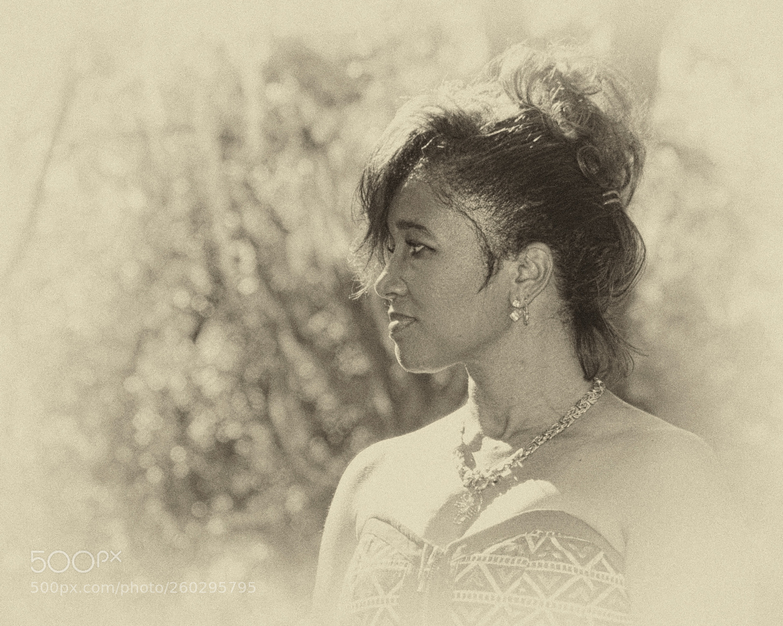Nikon D300 sample photo. Kisha antiqued photography