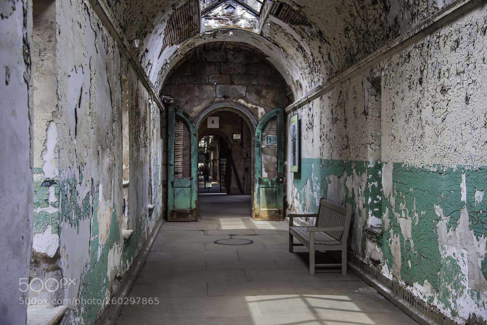 Canon EOS 5D Mark II sample photo. Waiting area eastern state photography
