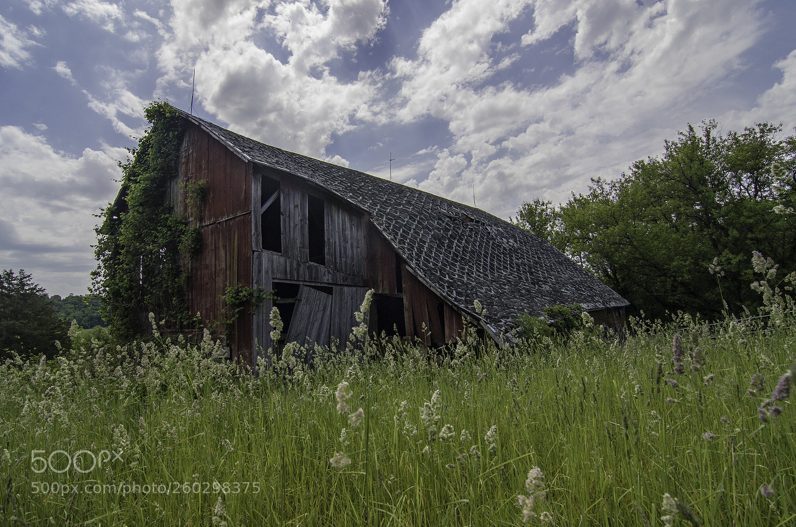 Canon EOS 7D Mark II sample photo. Dilapidated barn photography