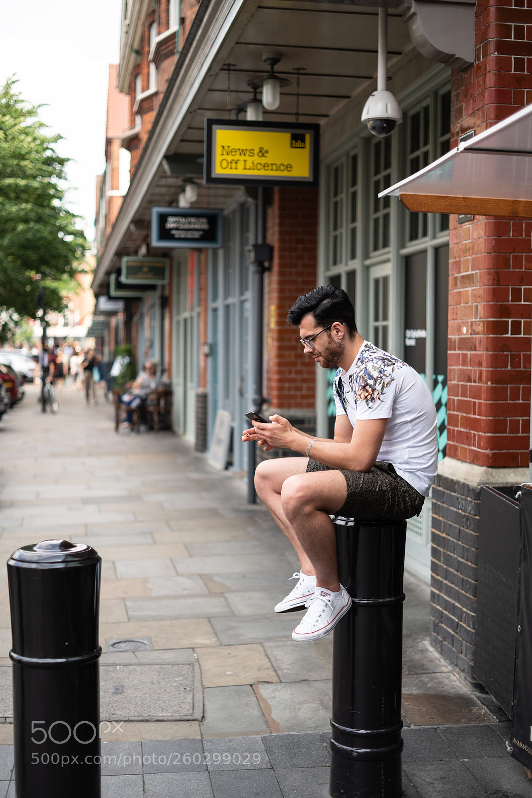Sony a7R III sample photo. Comfortable texting photography