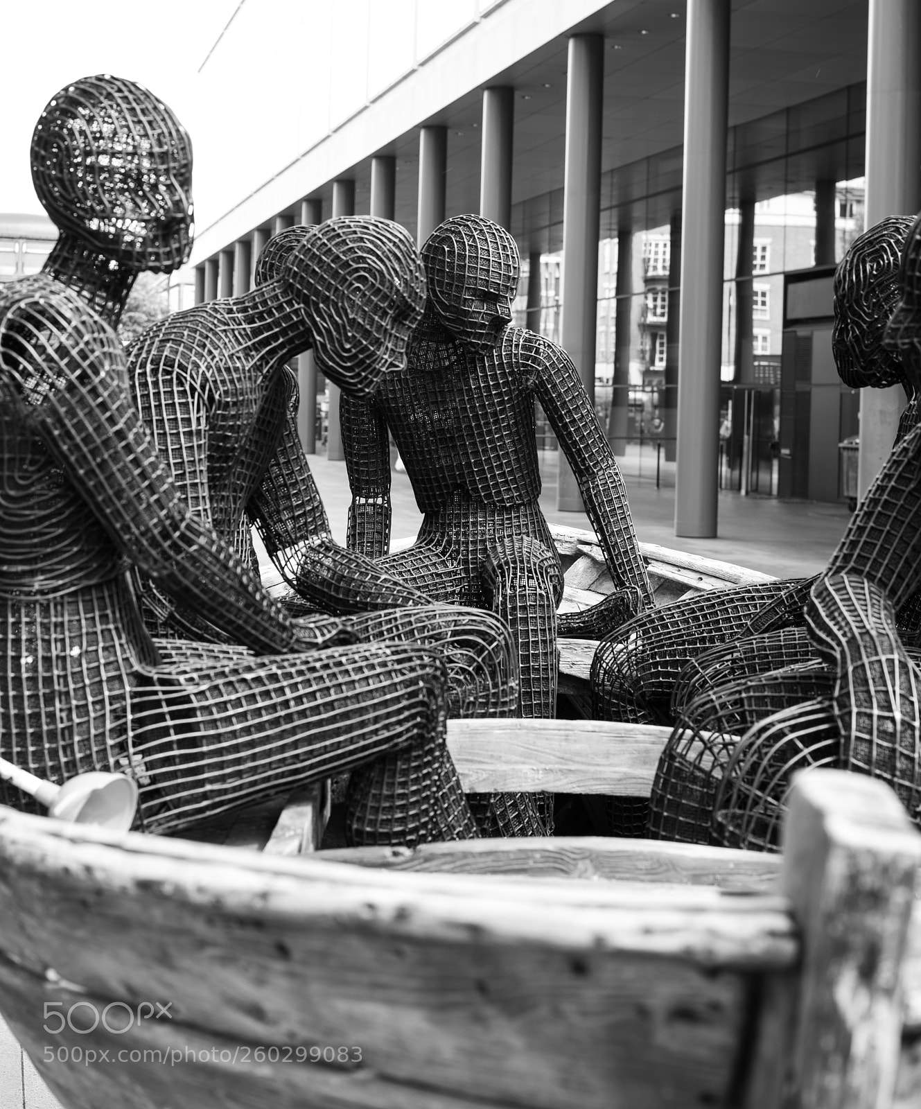 Sony a7R III sample photo. Statues photography
