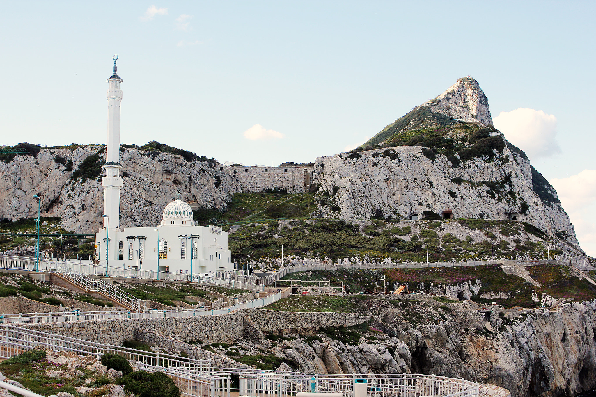 Canon EOS 550D (EOS Rebel T2i / EOS Kiss X4) sample photo. Mezquita ibrahim-al-ibrahim, gibraltar photography
