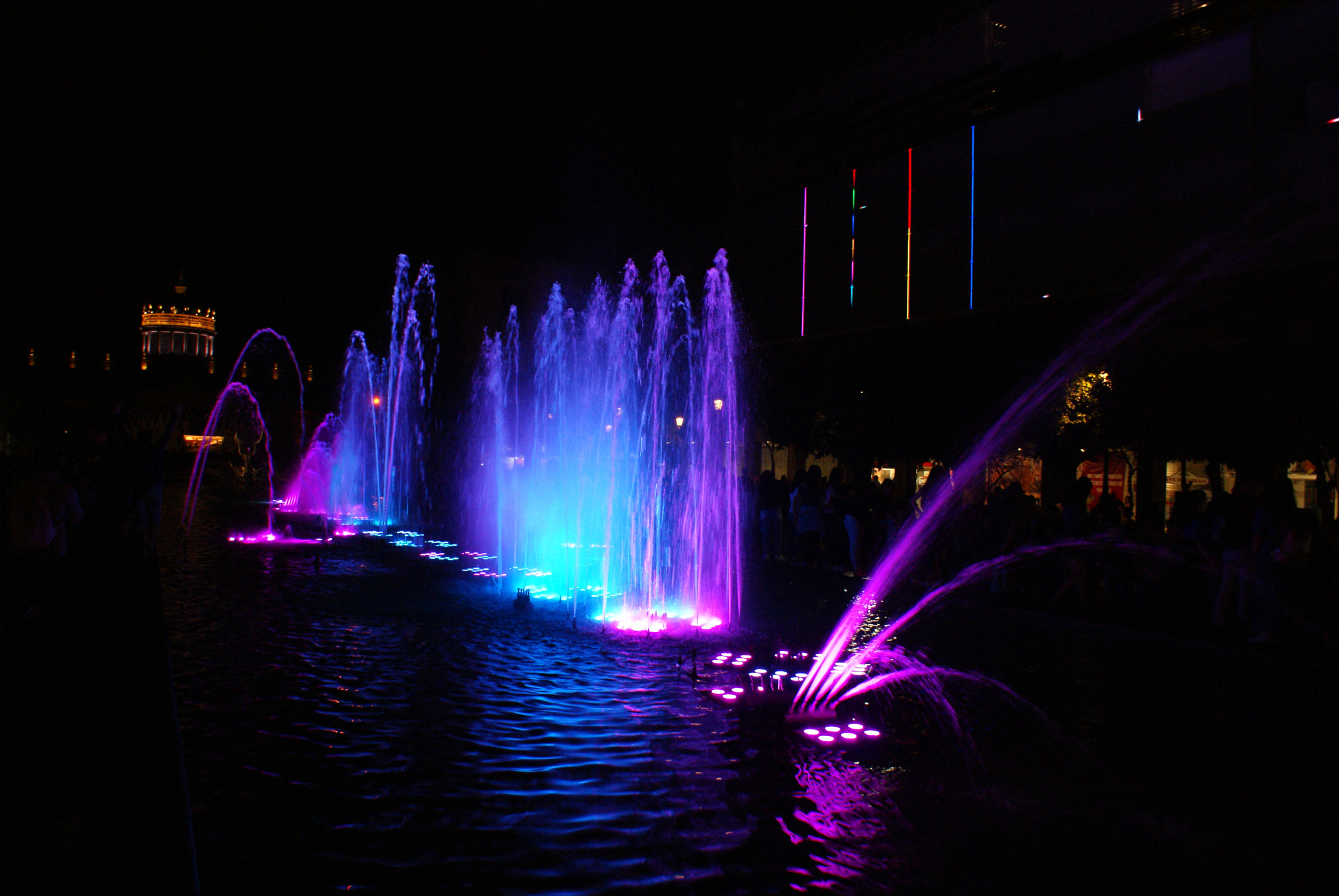 Sony DT 18-70mm F3.5-5.6 sample photo. Luz de noche photography