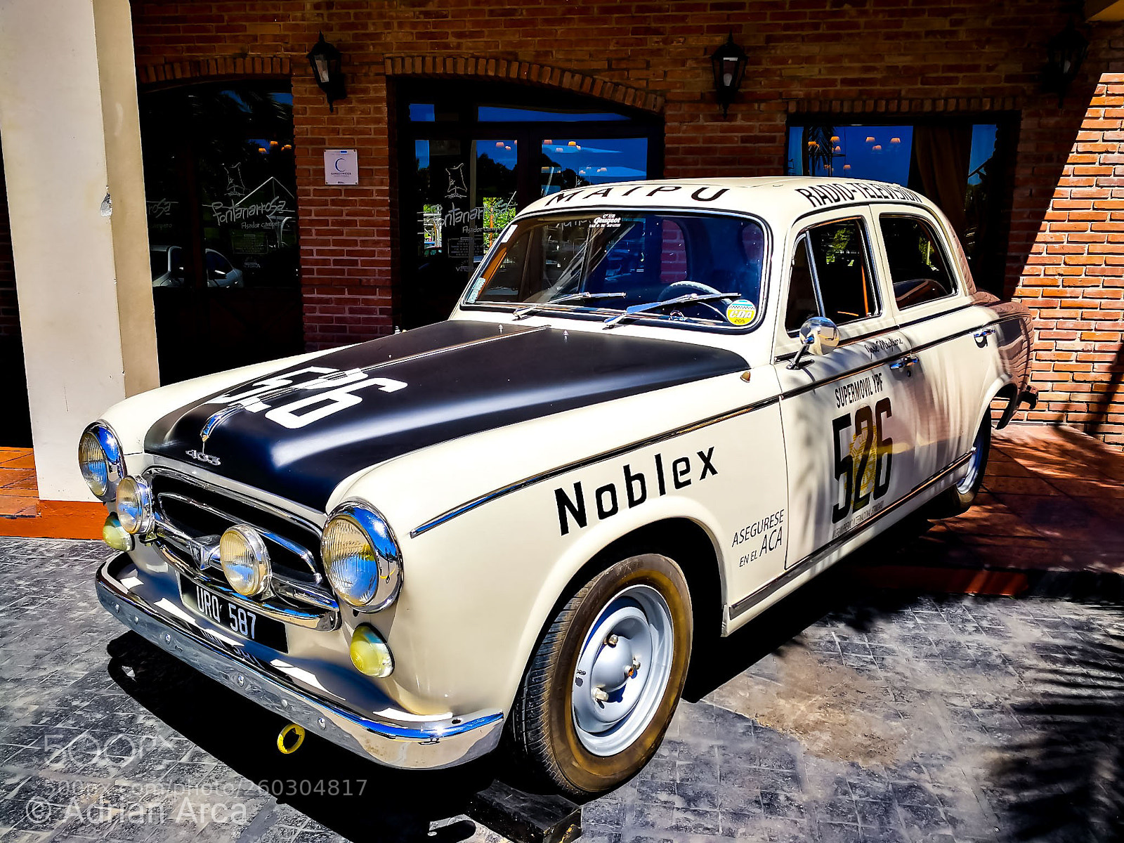 HUAWEI Mate 9 sample photo. Vintage car. photography