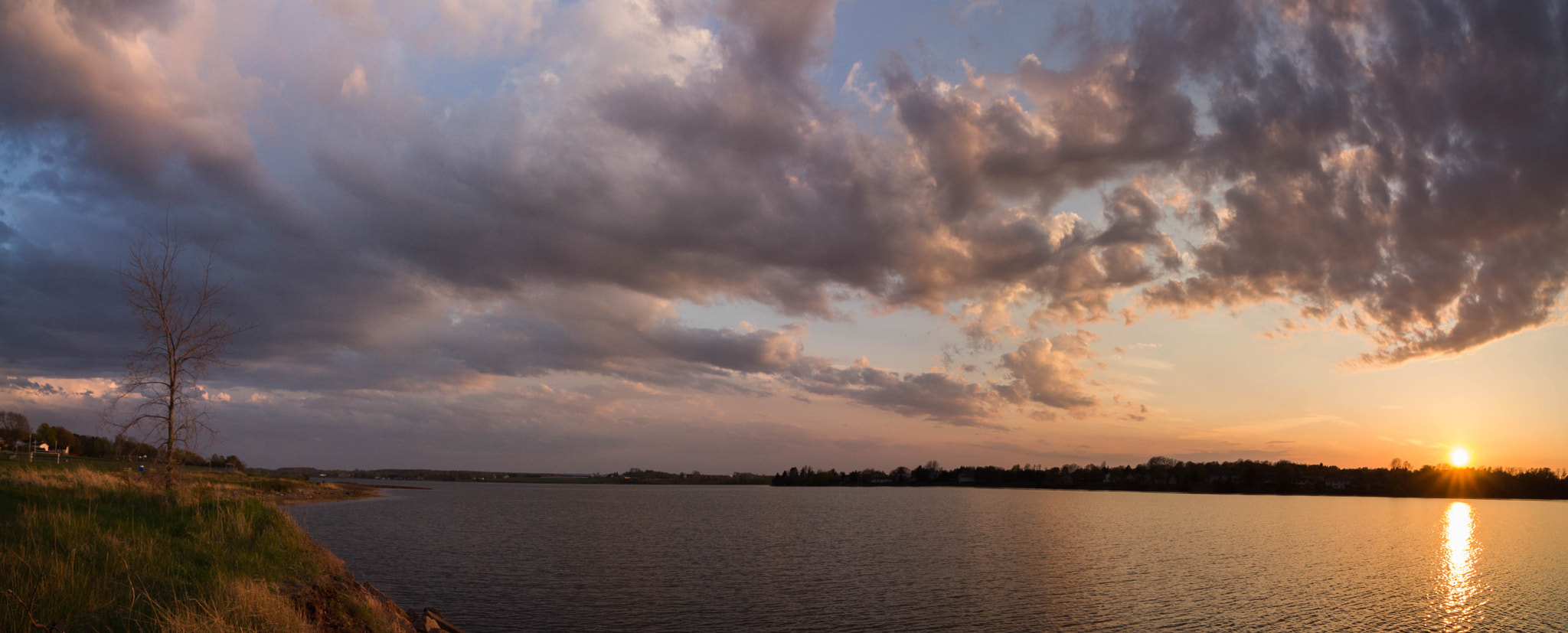 Canon EOS 100D (EOS Rebel SL1 / EOS Kiss X7) sample photo. Panoramic sunset photography