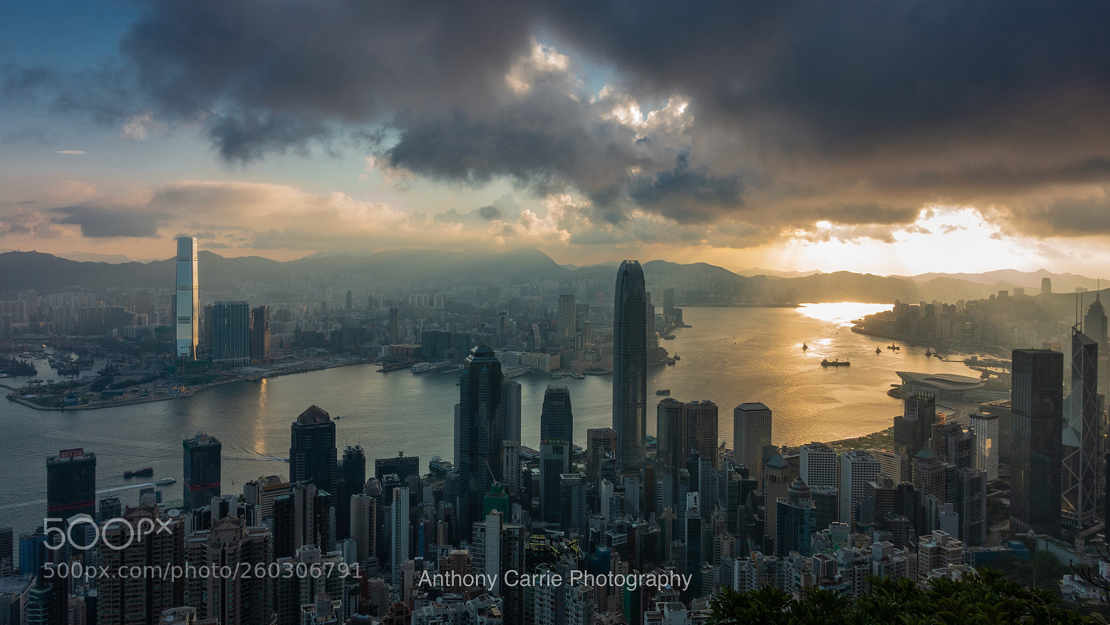 Sony Cyber-shot DSC-RX100 IV sample photo. Morning hong kong  photography