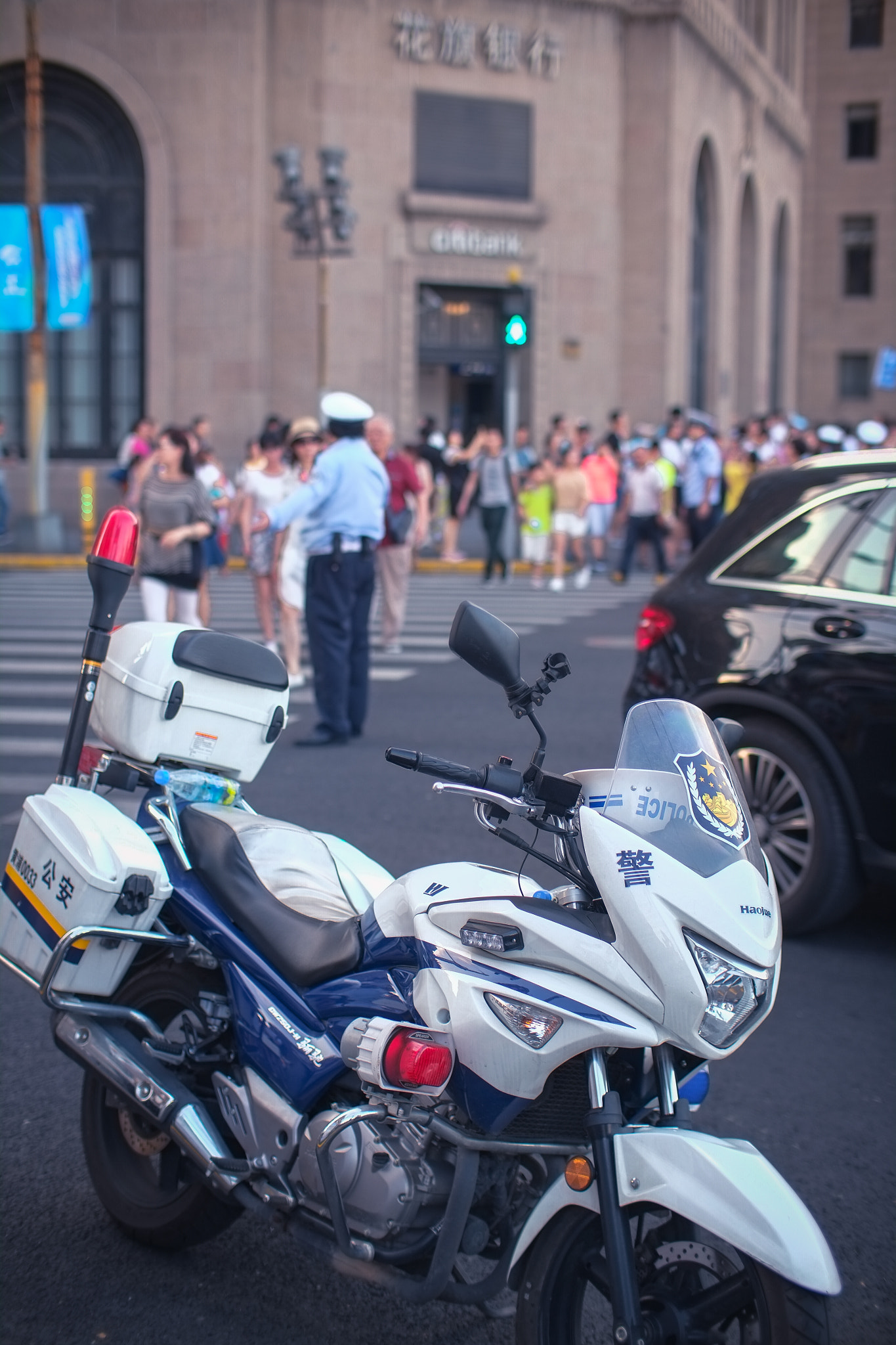 Fujifilm X-Pro1 sample photo. The police photography