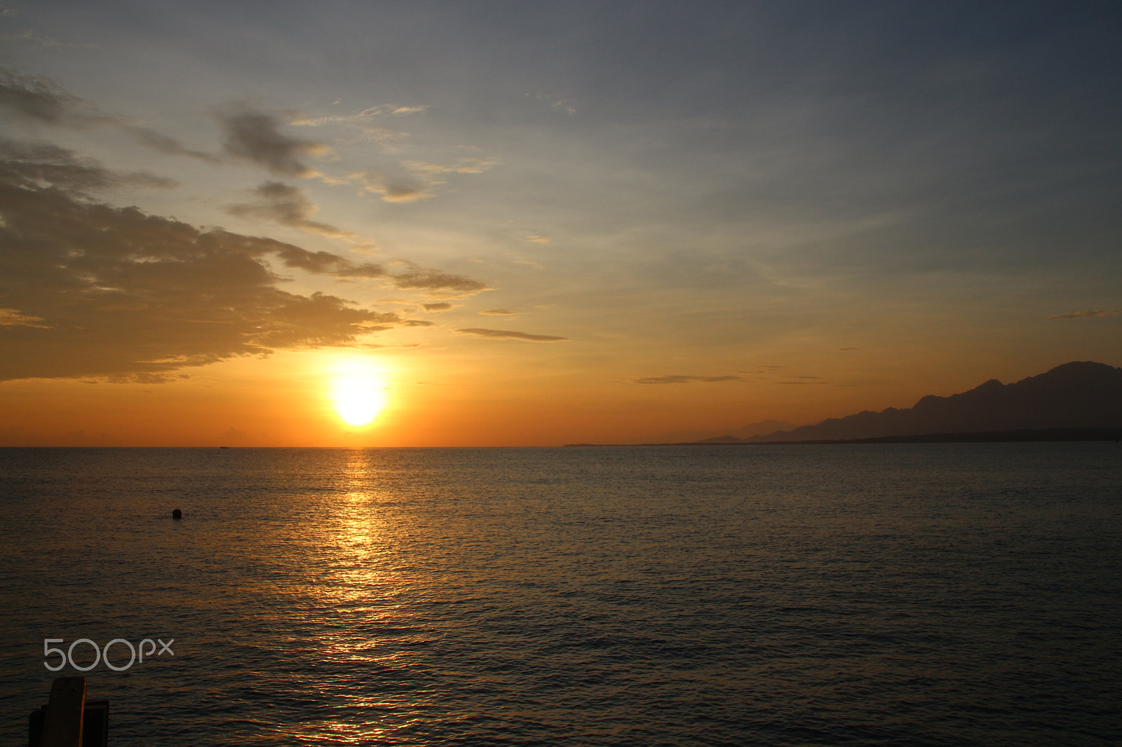 Canon EOS 700D (EOS Rebel T5i / EOS Kiss X7i) + Canon TS-E 90mm F2.8 Tilt-Shift sample photo. Sunrise scenery at menjangan with lapaktrip photography