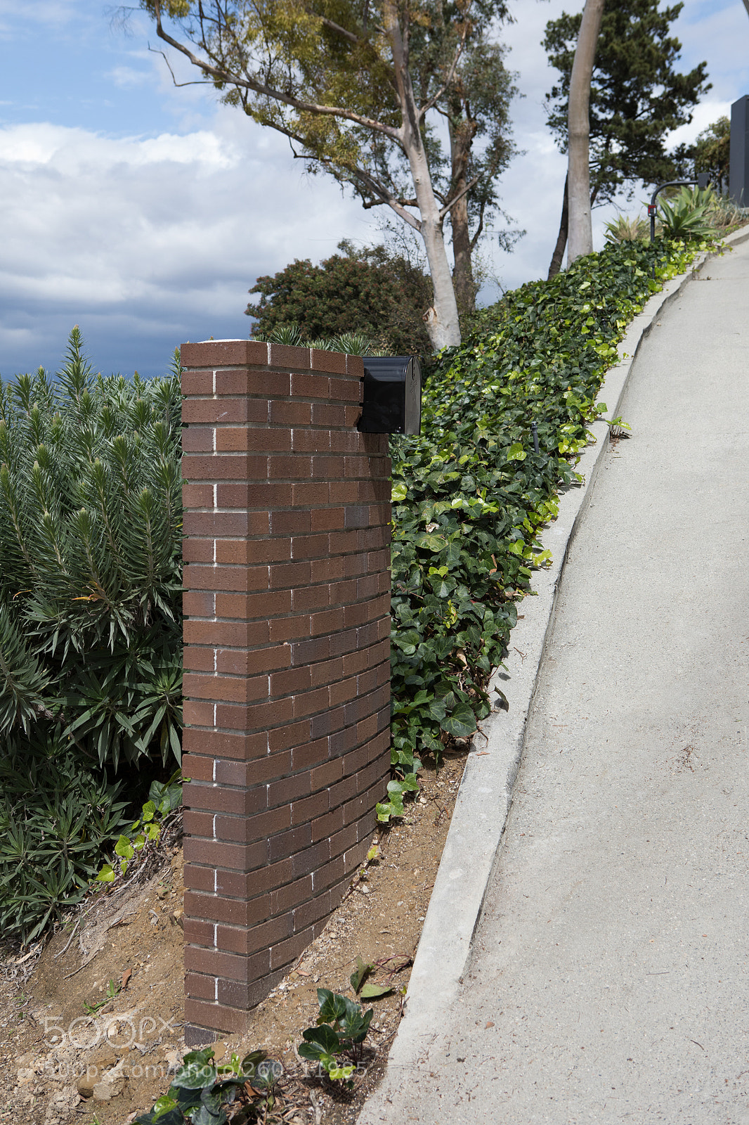 Canon EOS 5D Mark IV sample photo. Mailbox monolith silvertop silver photography