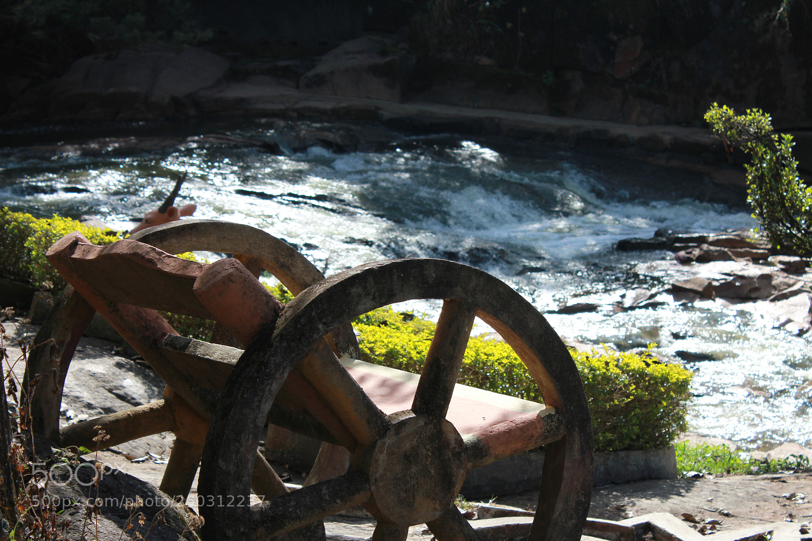 Canon EOS 550D (EOS Rebel T2i / EOS Kiss X4) sample photo. Near the waterfall river photography