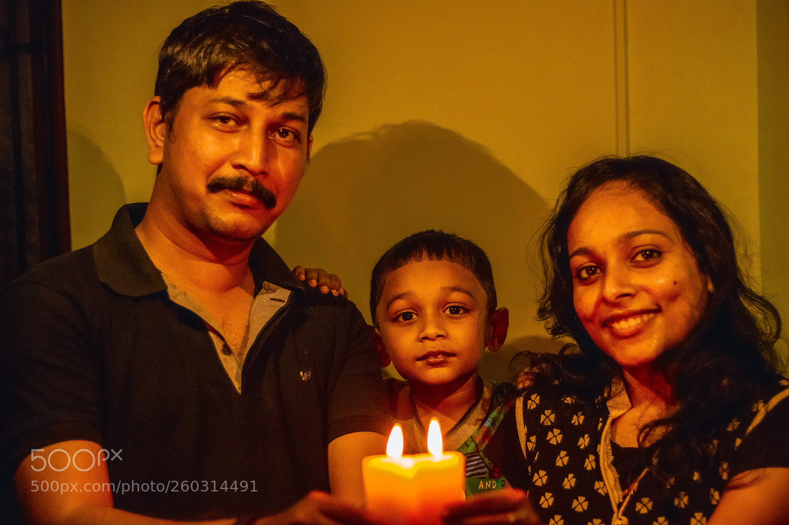 Canon EOS 600D (Rebel EOS T3i / EOS Kiss X5) sample photo. Family ? photography