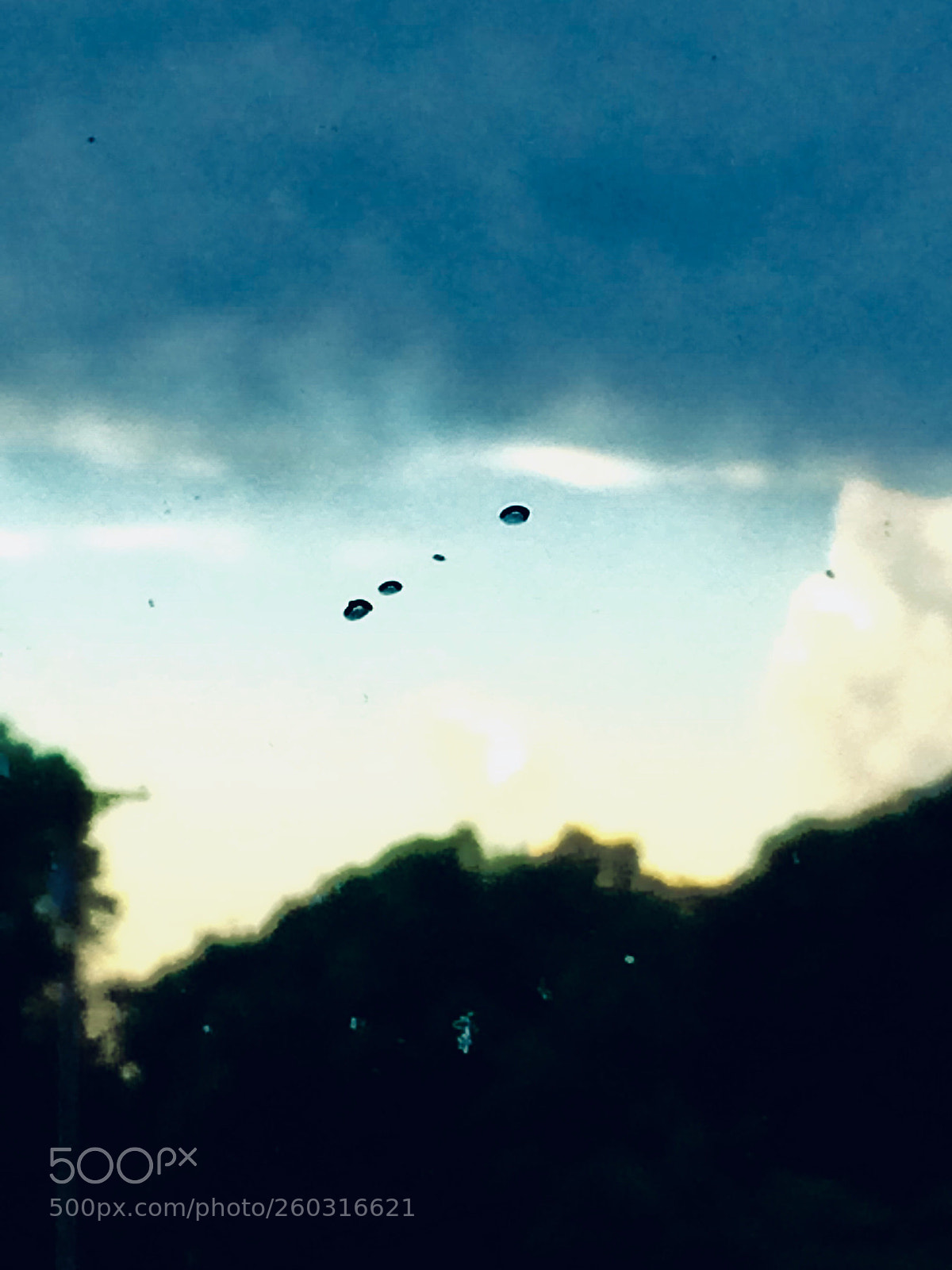 Apple iPhone 5s sample photo. Rainy day photography