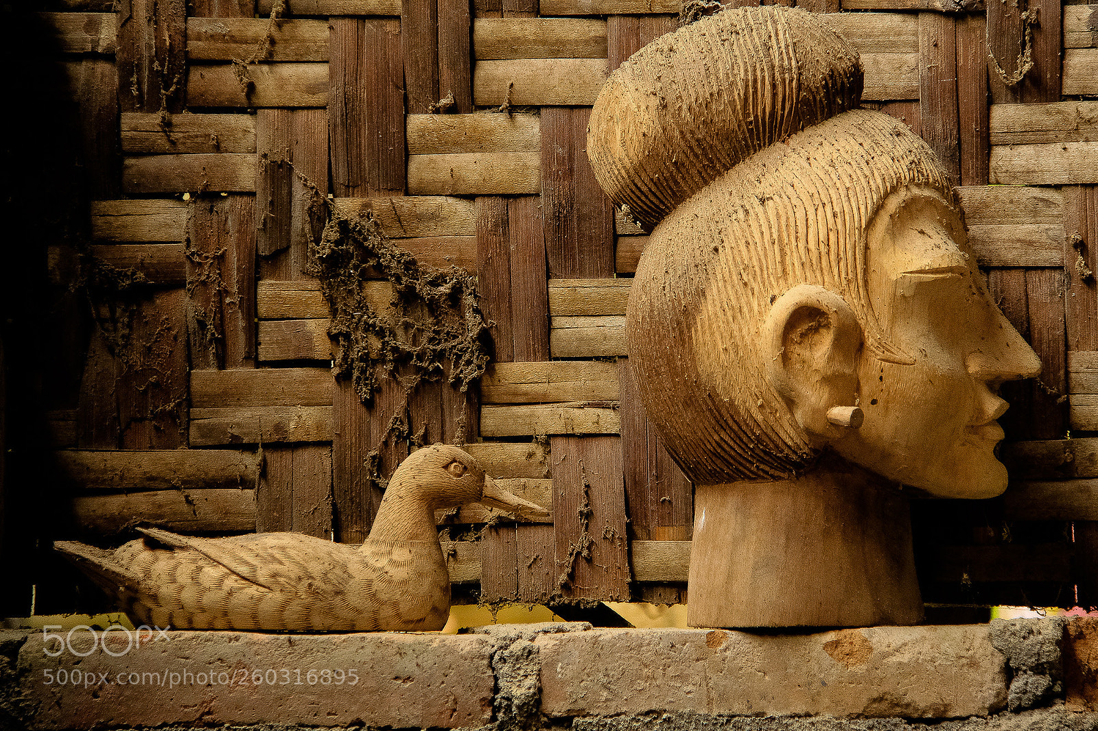 Canon EOS 1300D (EOS Rebel T6 / EOS Kiss X80) sample photo. Abandoned wood craft photography