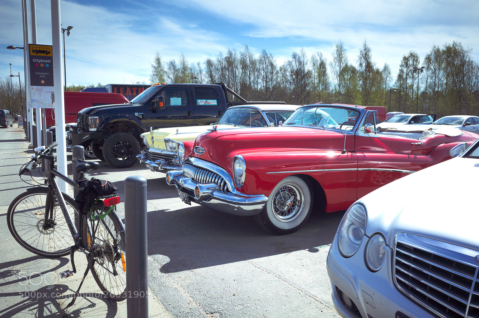 Ricoh GR II sample photo. Parked cars and bicycle photography