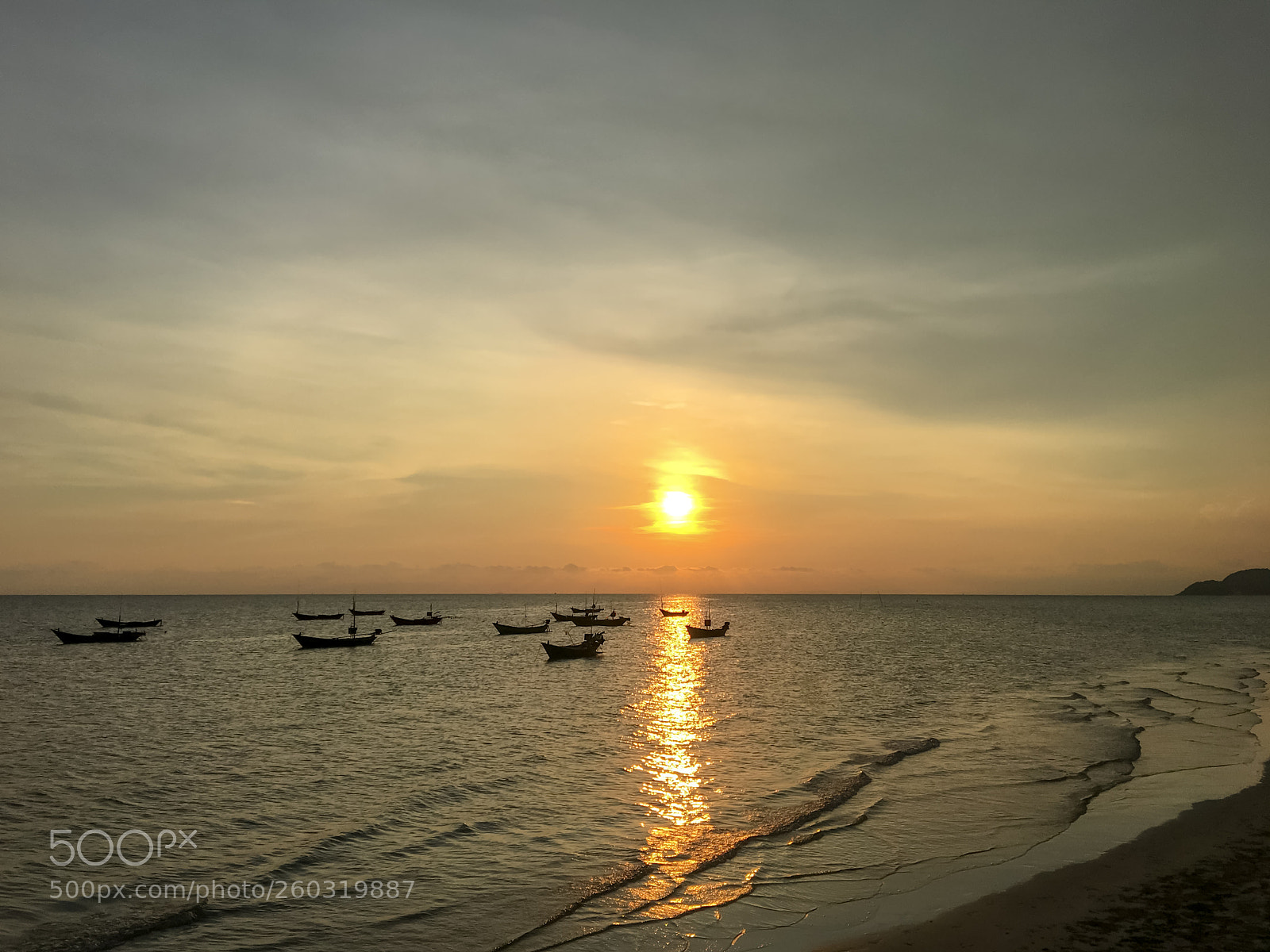 Apple iPhone 6s Plus sample photo. Sunset at the sea photography