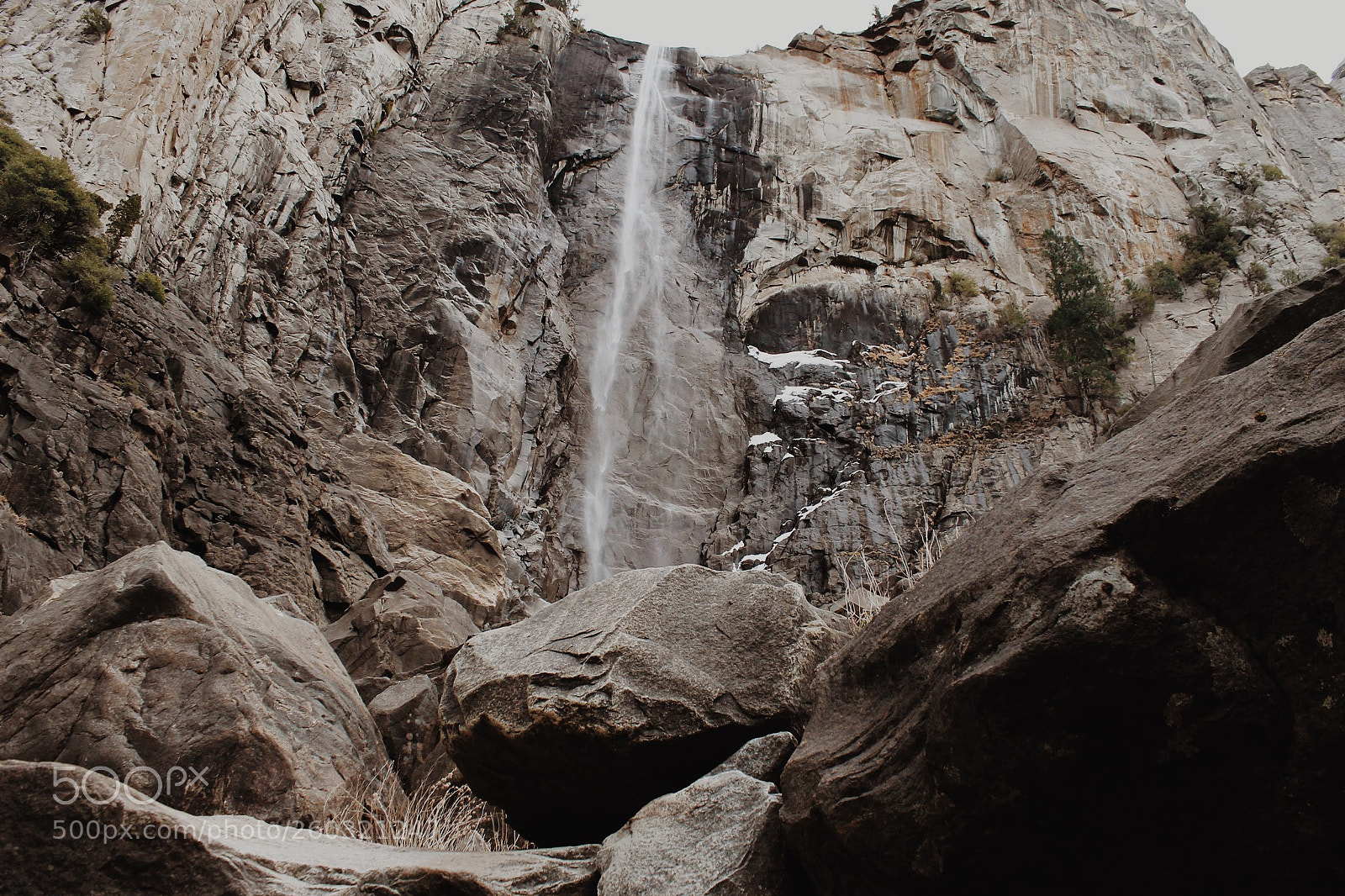 Canon EOS 1100D (EOS Rebel T3 / EOS Kiss X50) sample photo. Waterfall yosemite national park photography