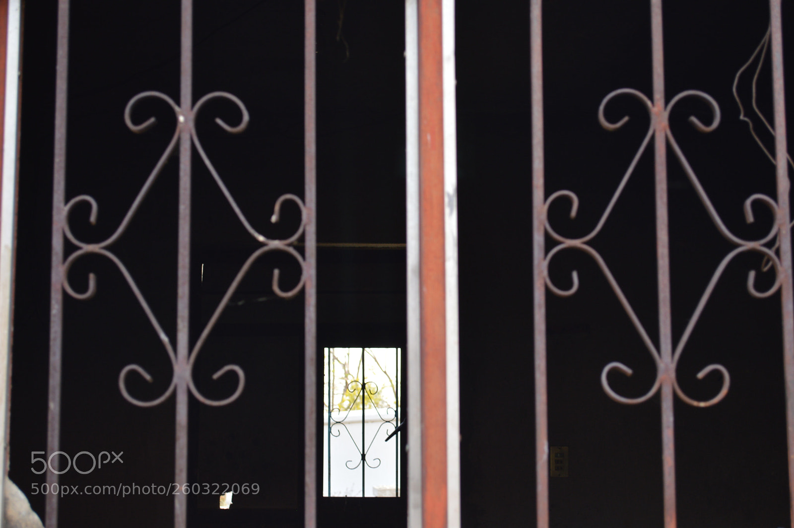 Nikon D3200 sample photo. La ventana entre la photography