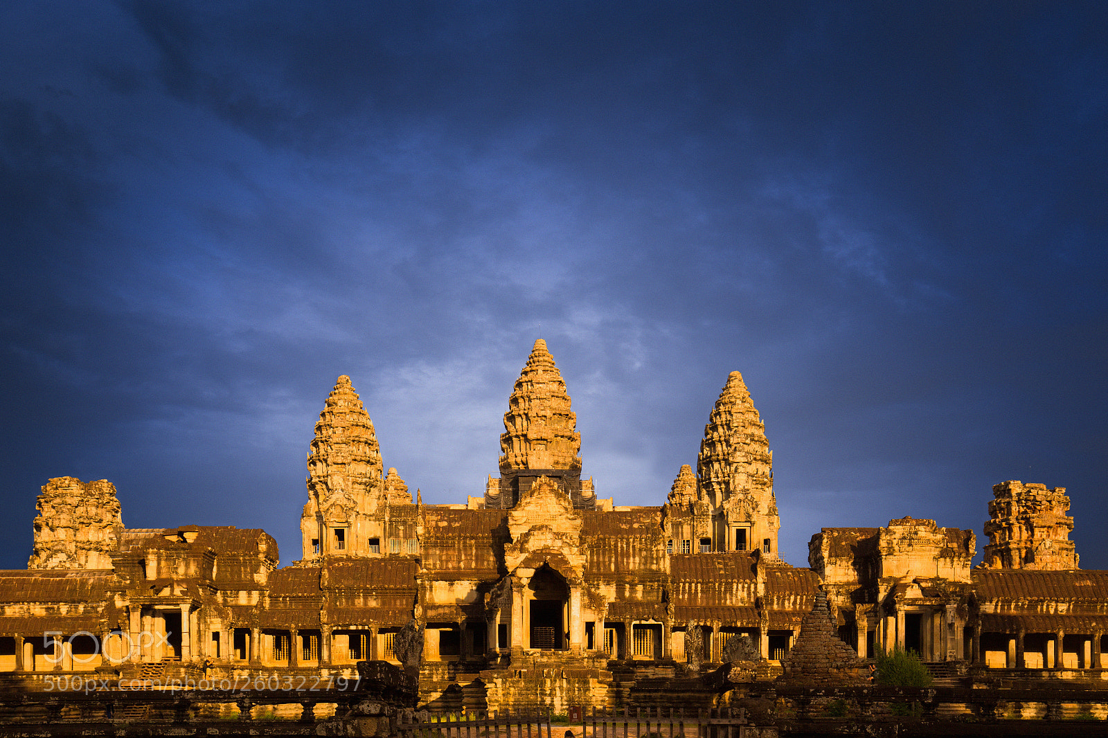 Canon EOS 6D sample photo. Stunning angkor wat photography