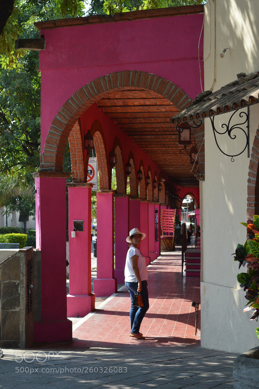 Nikon D3200 sample photo. Pasillo pink photography