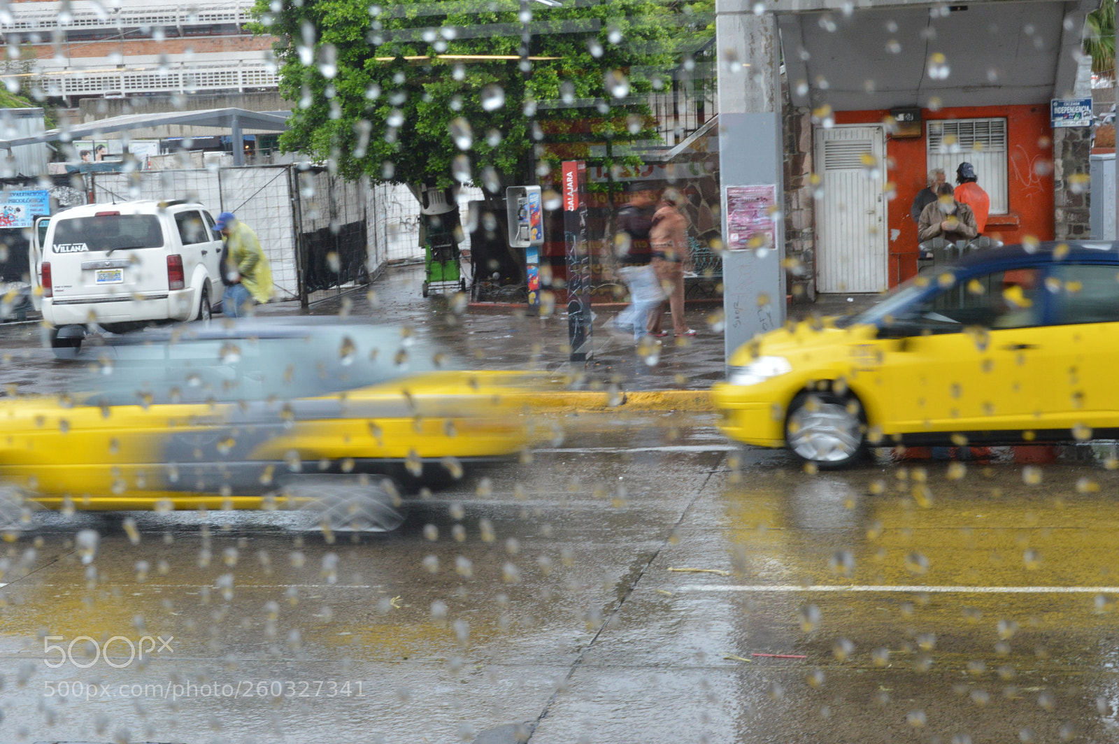 Nikon D3200 sample photo. Tr fico bajo la photography