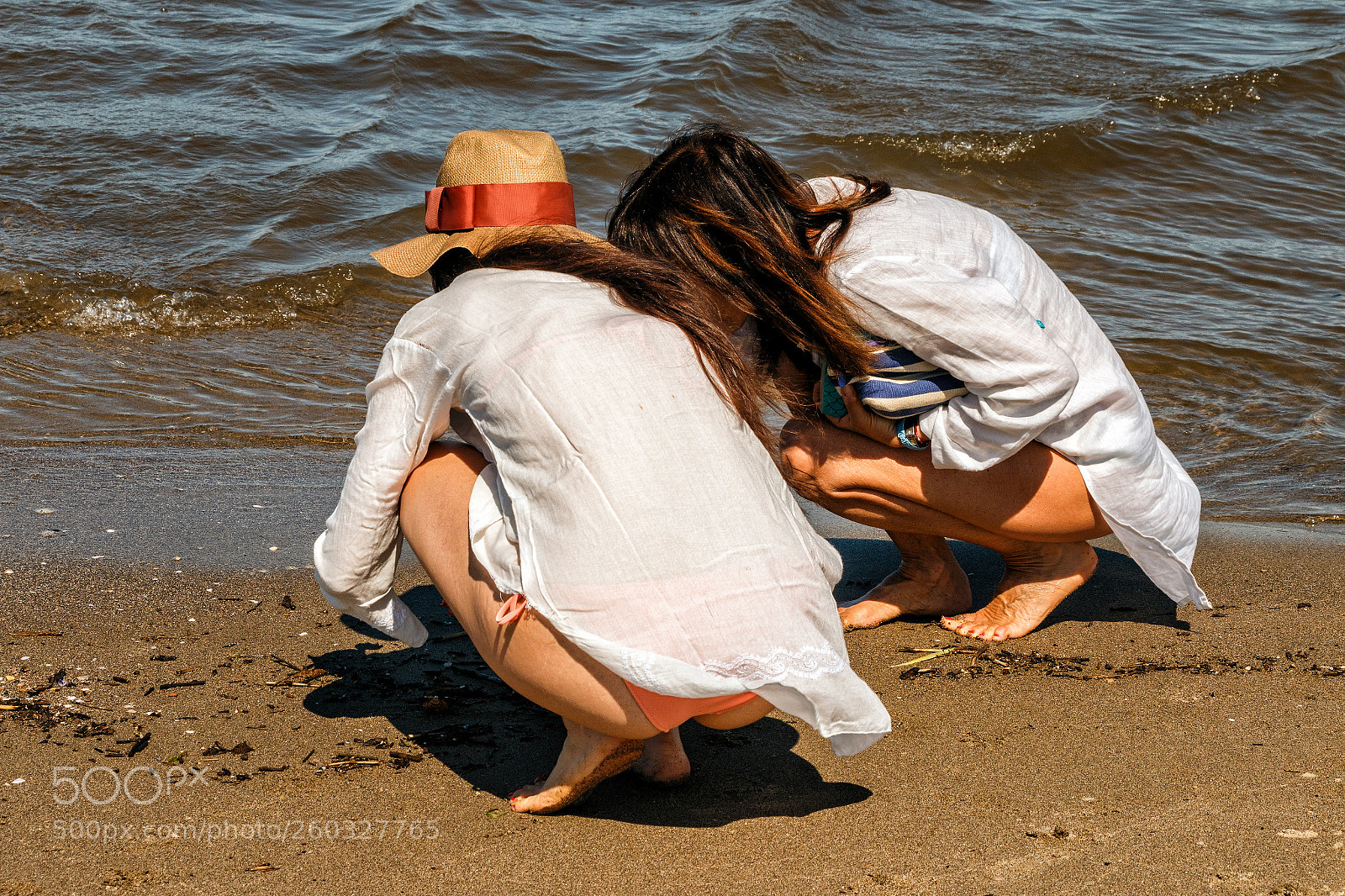 Canon EOS 70D sample photo. Seekers of shells photography