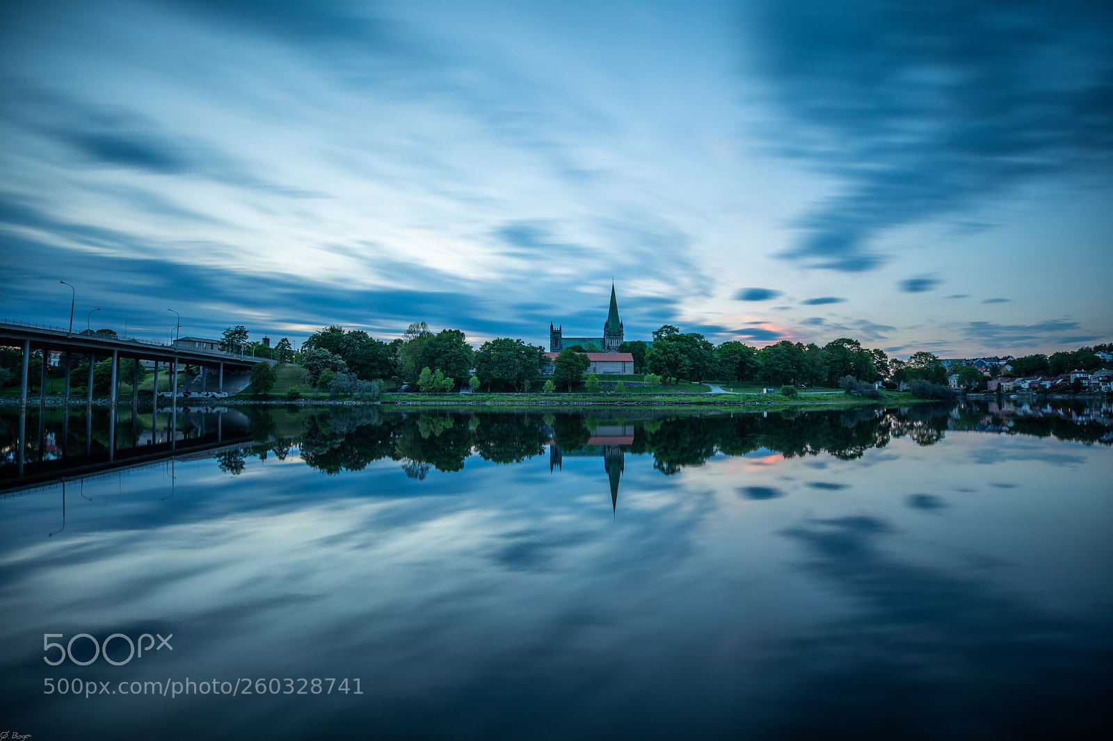 Canon EOS 5D Mark IV sample photo. Reflection photography