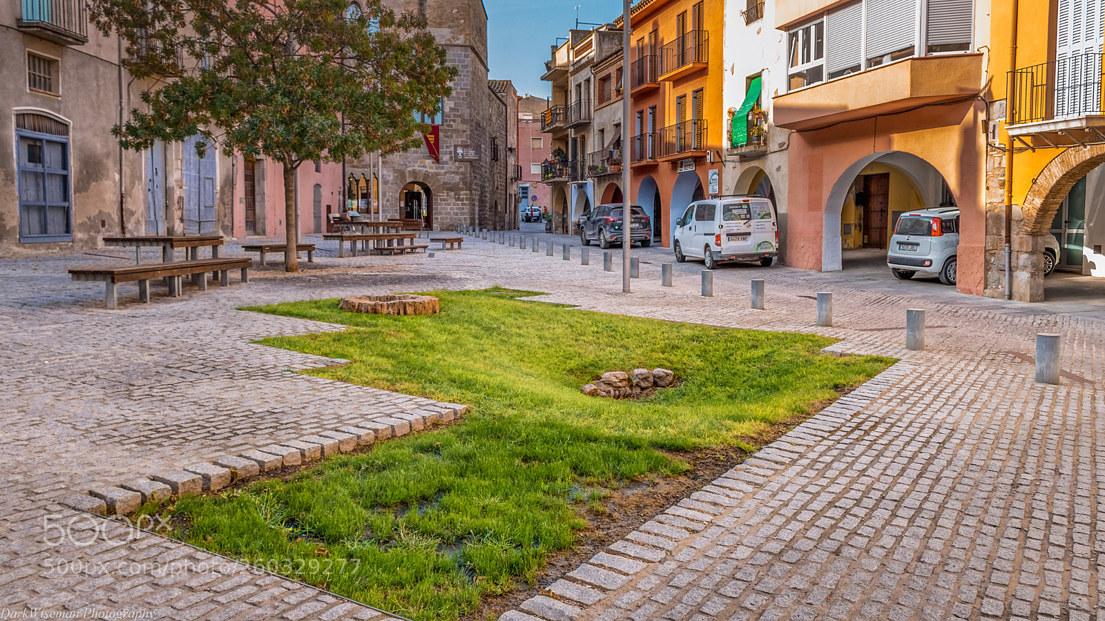 Canon EOS 750D (EOS Rebel T6i / EOS Kiss X8i) sample photo. Empty streets photography