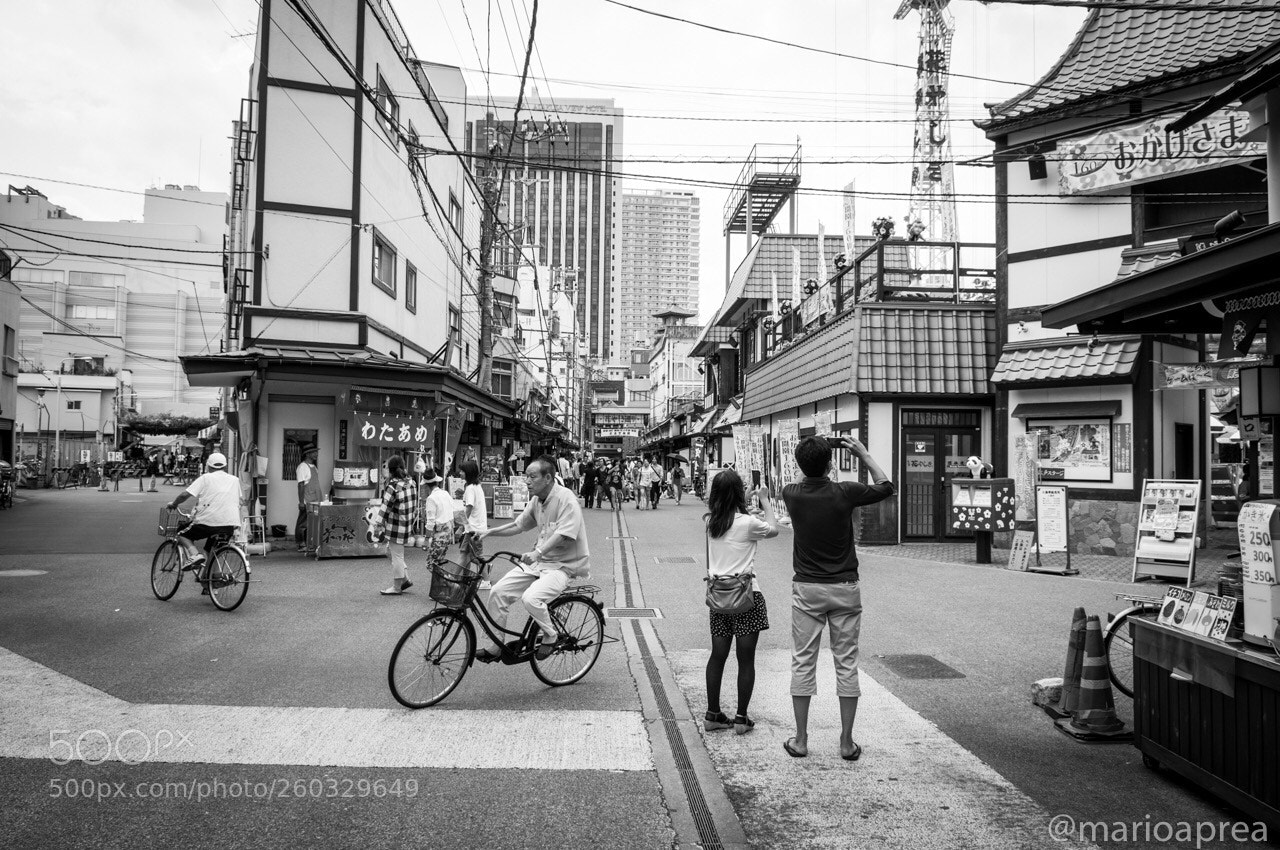 Nikon D90 sample photo. Asakusa in black and photography