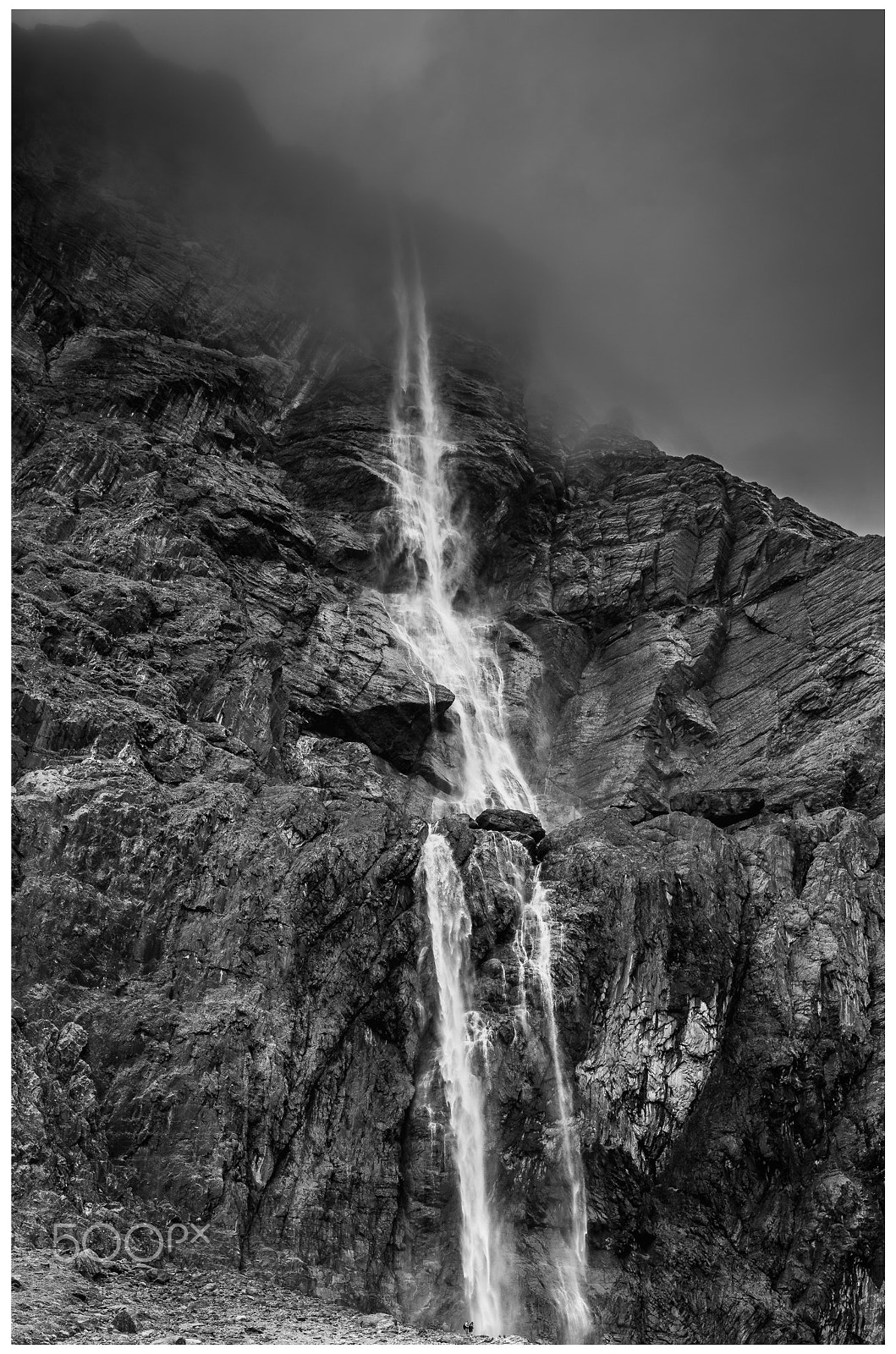 Pentax K-5 IIs sample photo. Cascade de gavarnie photography