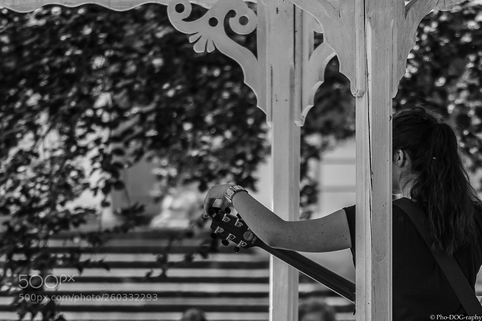 Canon EOS 80D sample photo. The guitar player photography