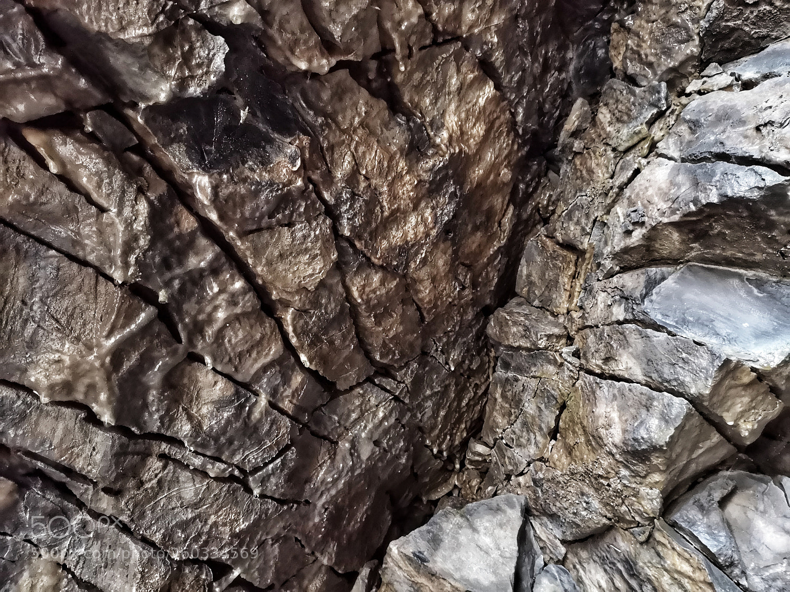 HUAWEI P20 sample photo. Bone cave photography