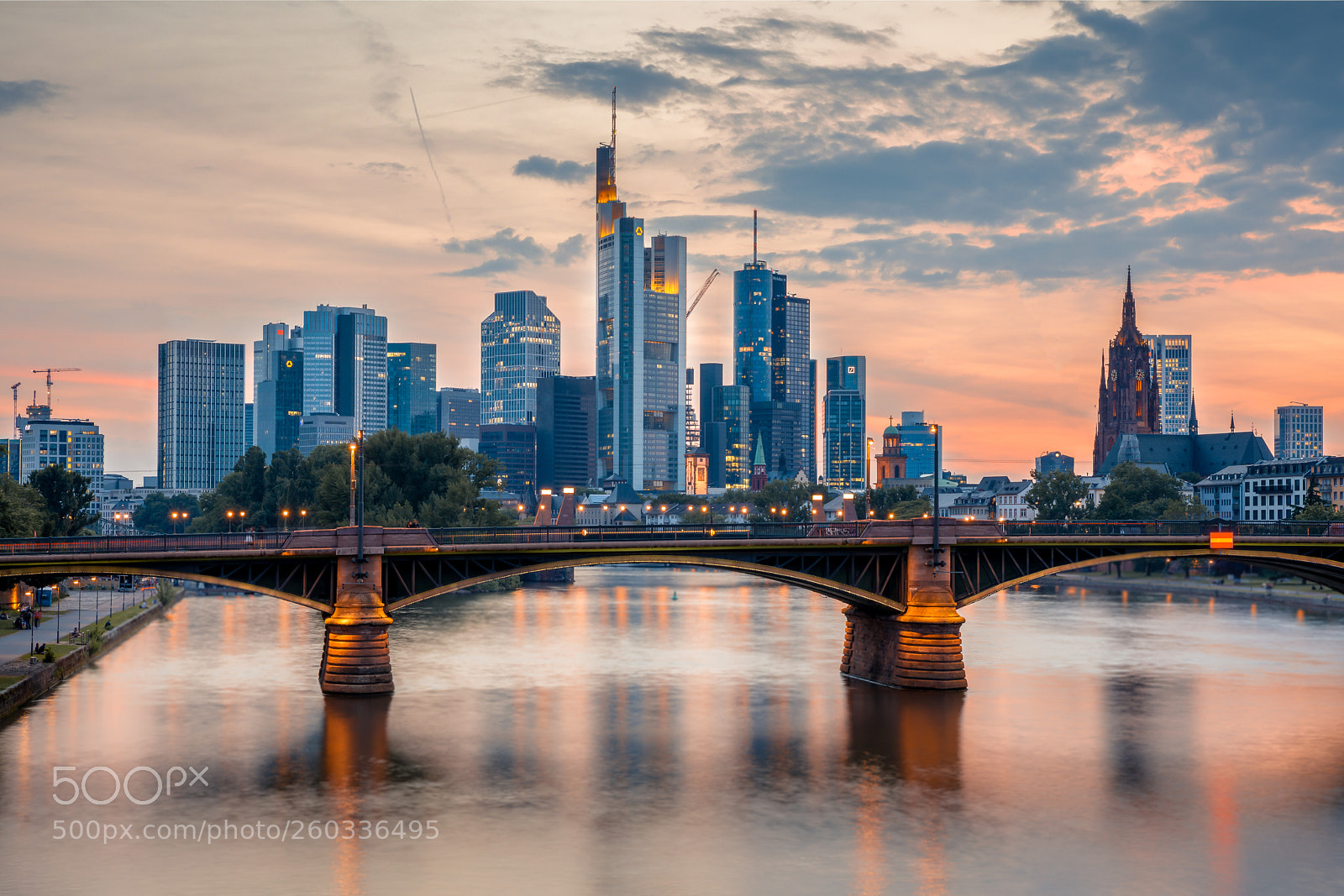 Canon EOS 5D Mark IV sample photo. Mainhattan photography
