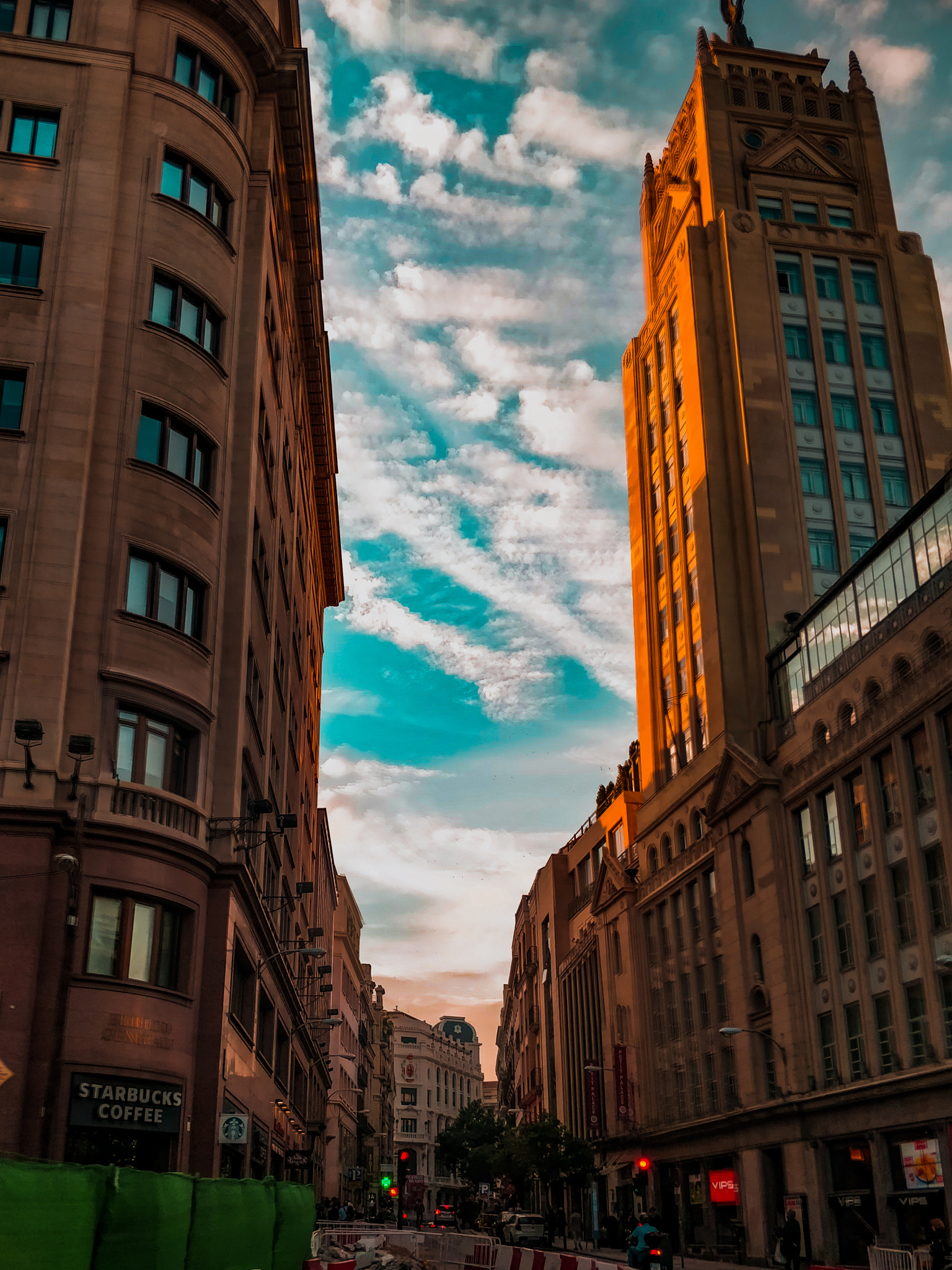 OnePlus 5T sample photo. Golden hour photography