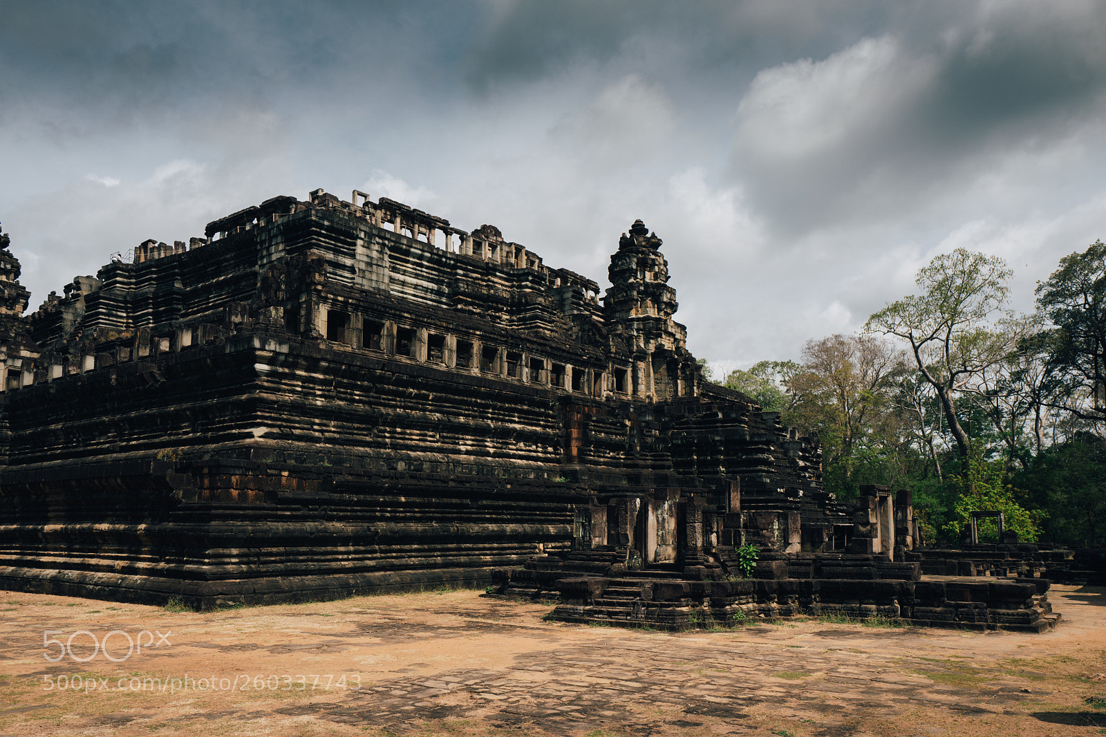 Leica Q (Typ 116) sample photo. The silence of angkor photography