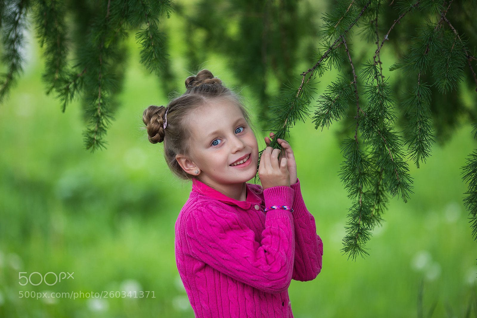 Canon EOS 6D sample photo. Cute little girl in photography