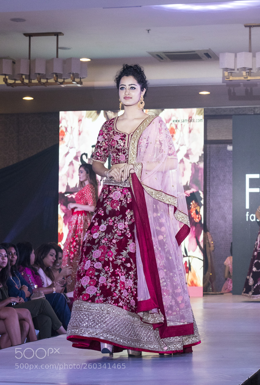 Canon EOS 80D sample photo. Fashion walk photography