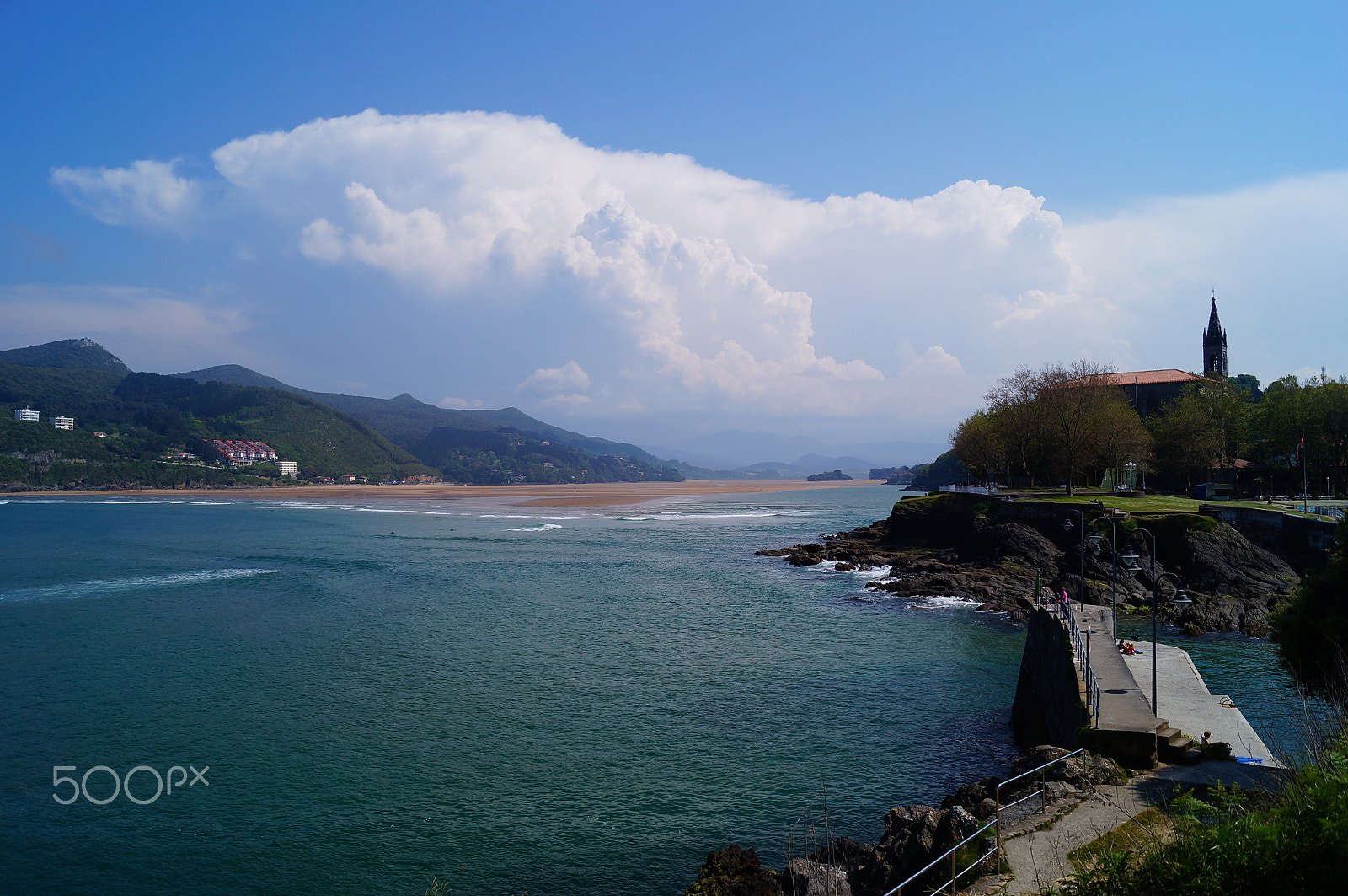 Sony SLT-A37 sample photo. Mundaka photography