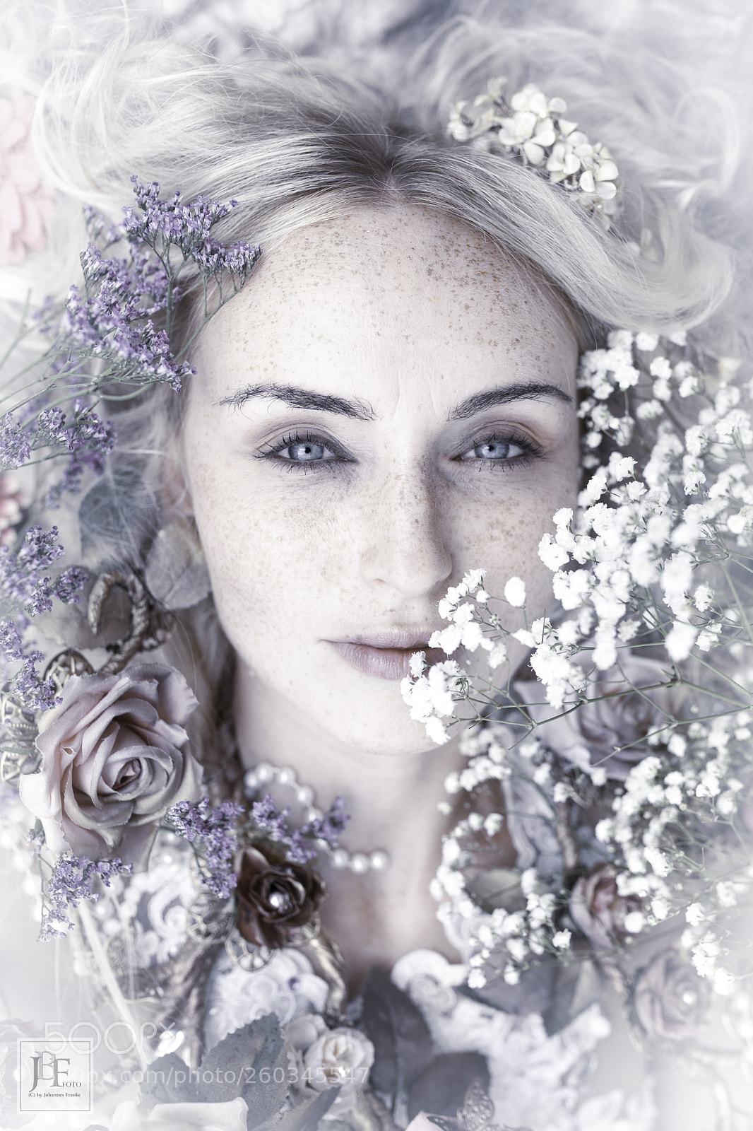 Canon EOS 5D Mark II sample photo. Blossom in the hair photography
