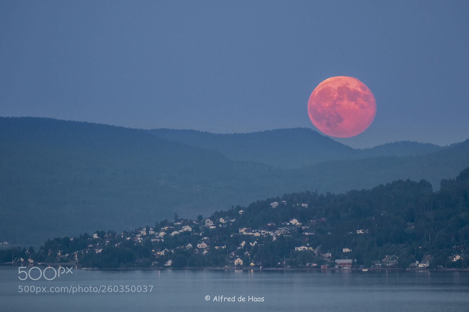 Canon EOS 7D Mark II sample photo. Red moon over drammensfjorden photography