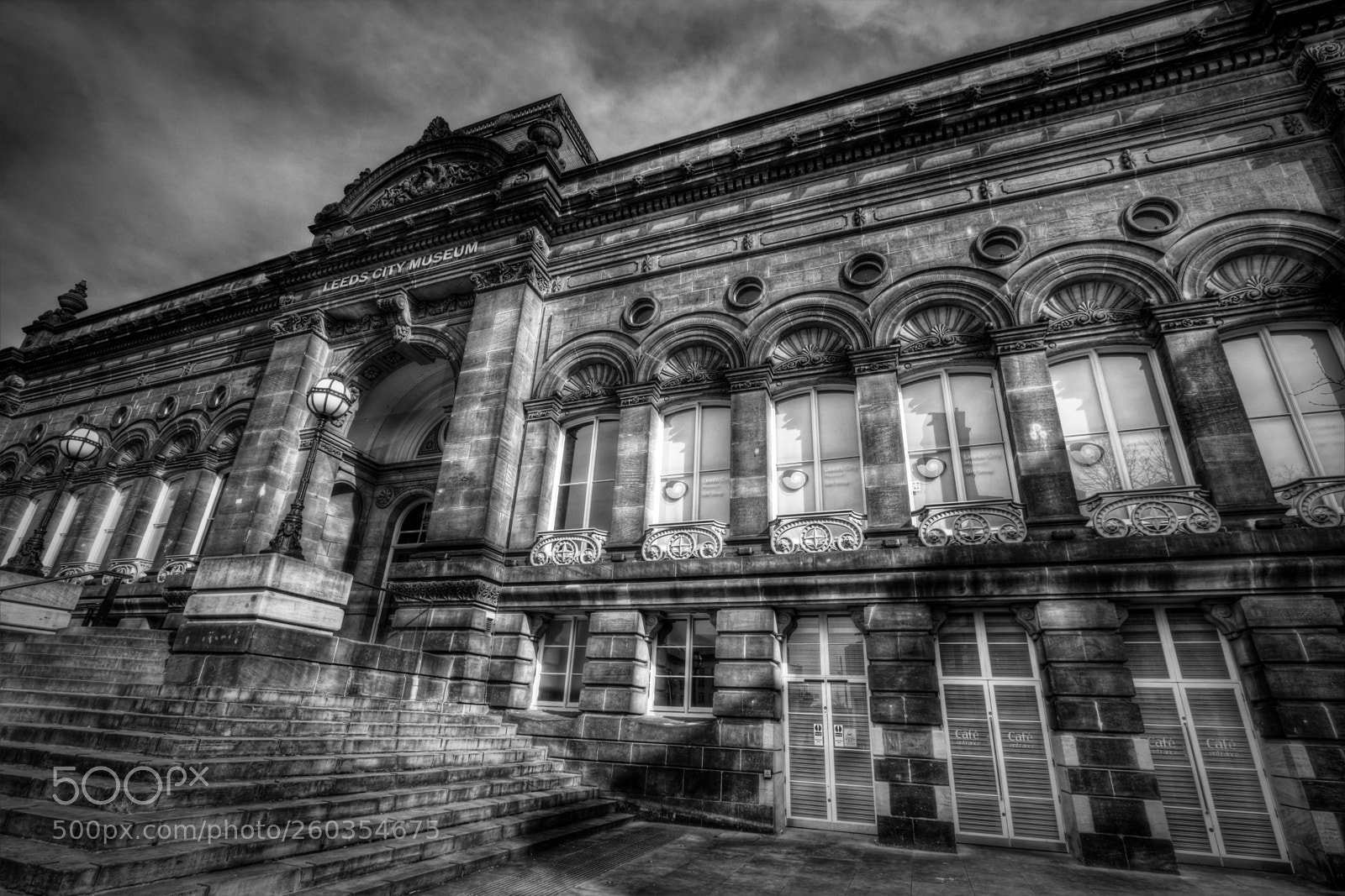 Canon EOS 550D (EOS Rebel T2i / EOS Kiss X4) sample photo. Leeds city museum photography