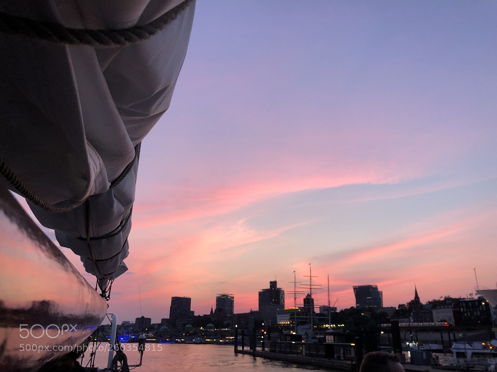 Apple iPhone X sample photo. Sailing in hamburg harbour  photography