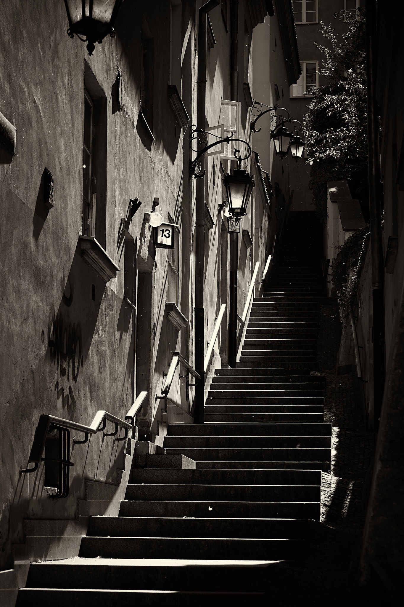 Sony a5100 sample photo. Bugaj street photography
